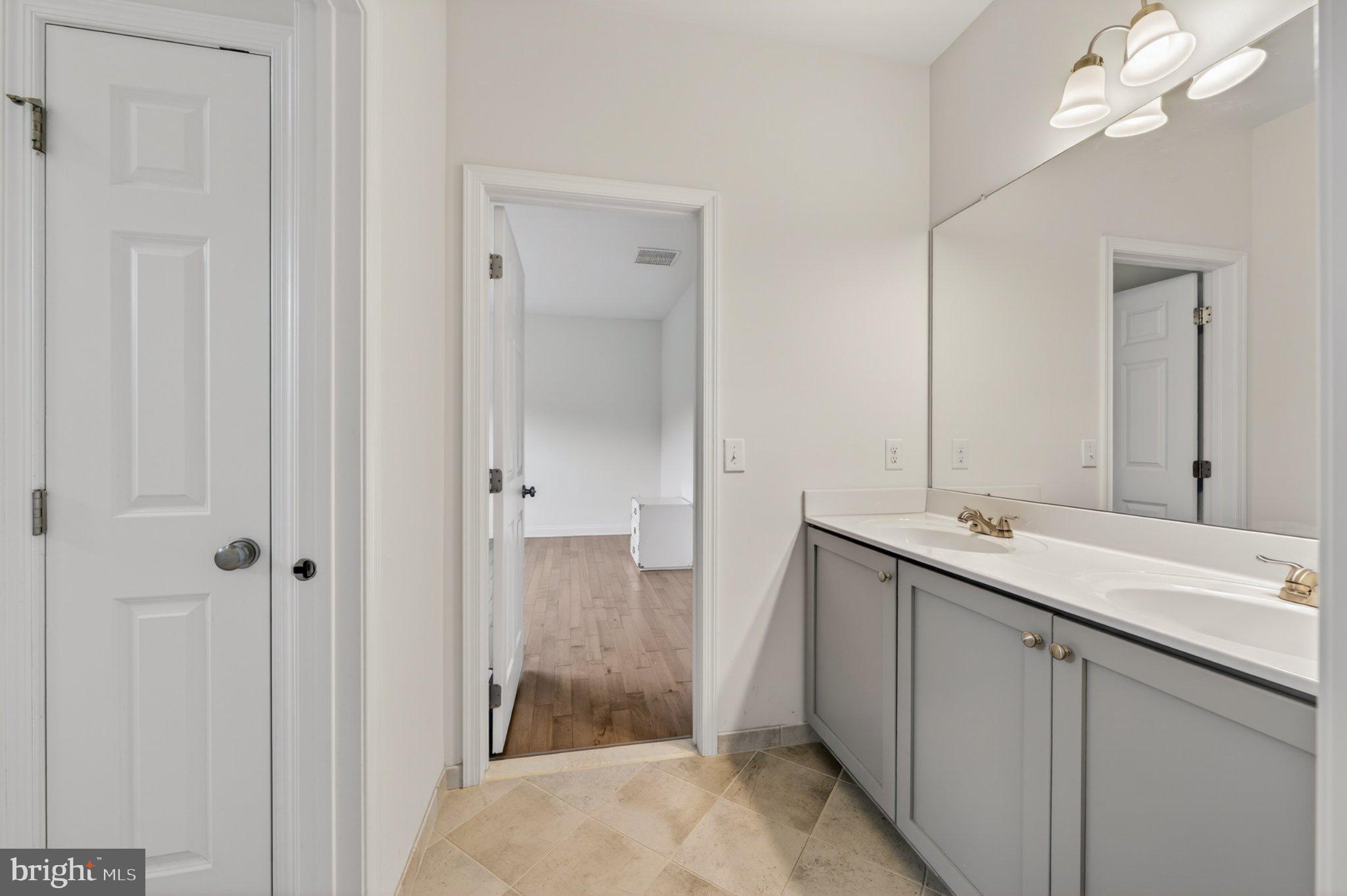 WEYHILL ESTATES - Residential