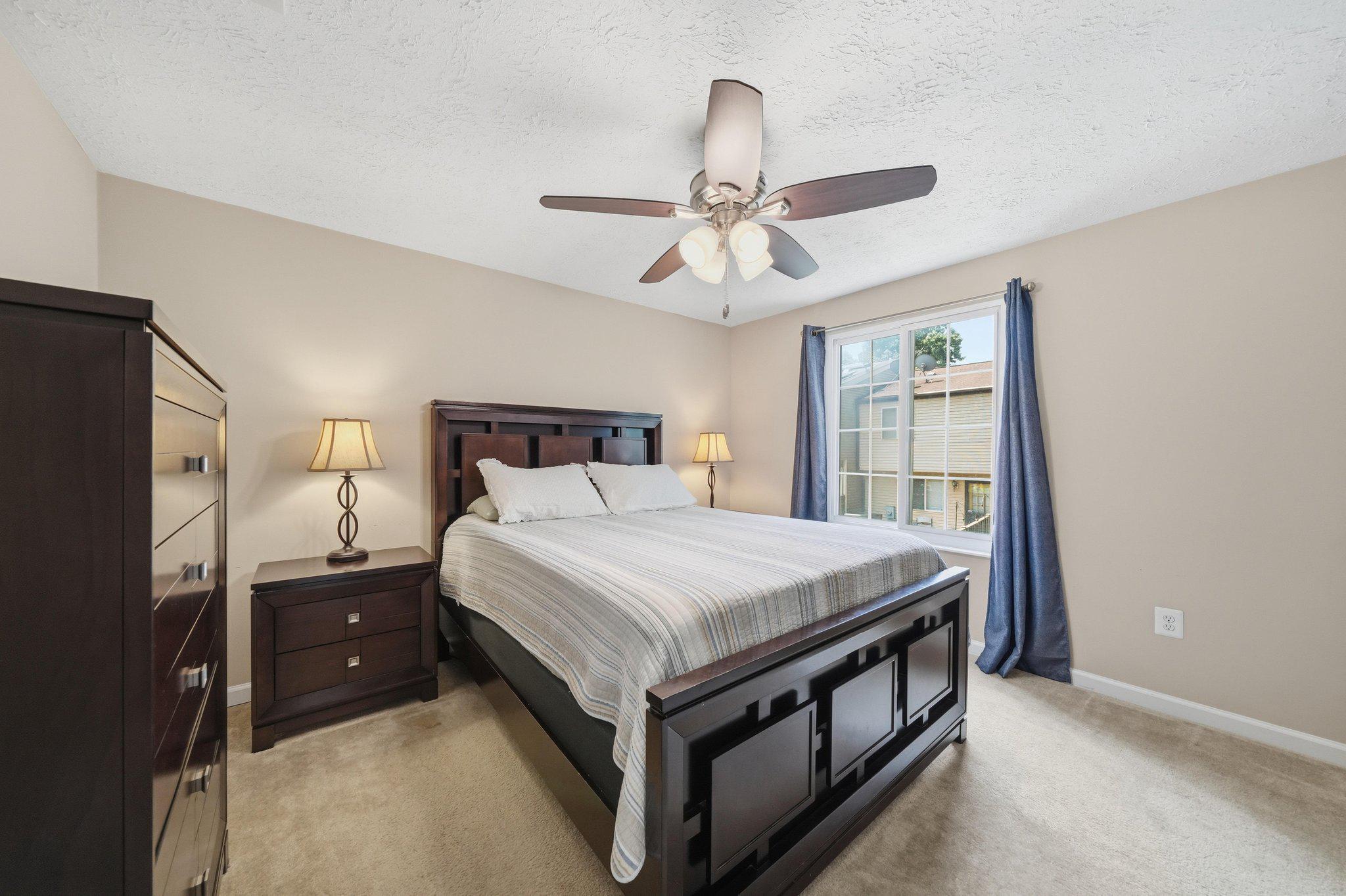 GUNNERS LAKE VILLAGE - Residential