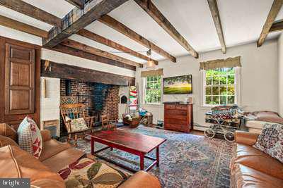 GLENMOORE WOODS - Residential