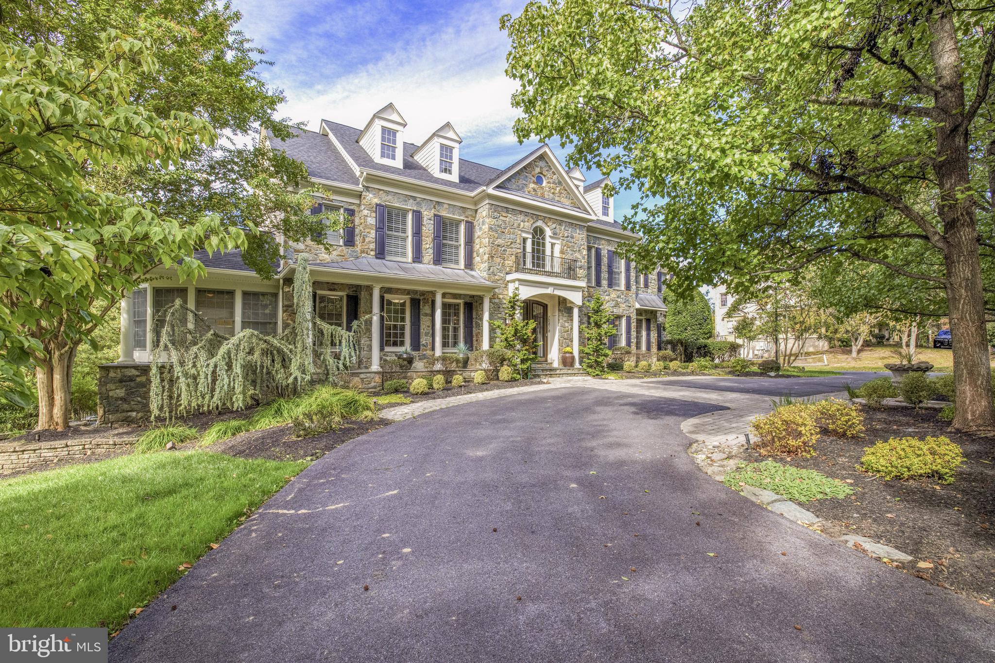 SADDLE RIDGE - Residential