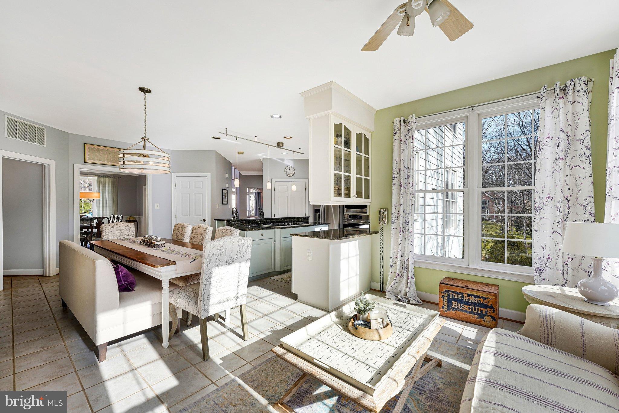 WEST OAKS ESTATES - Residential
