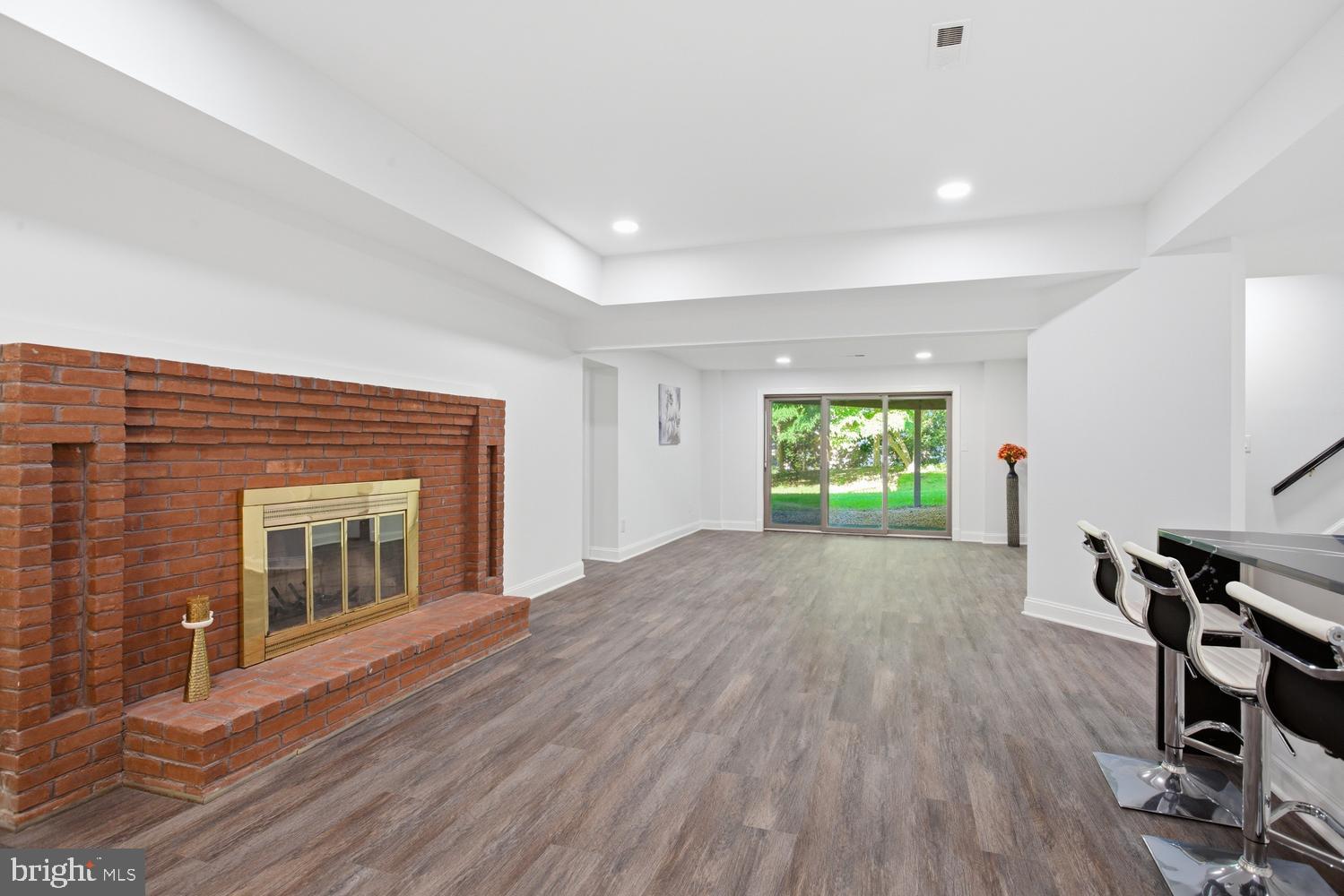 GEORGETOWN MANOR ESTATES - Residential
