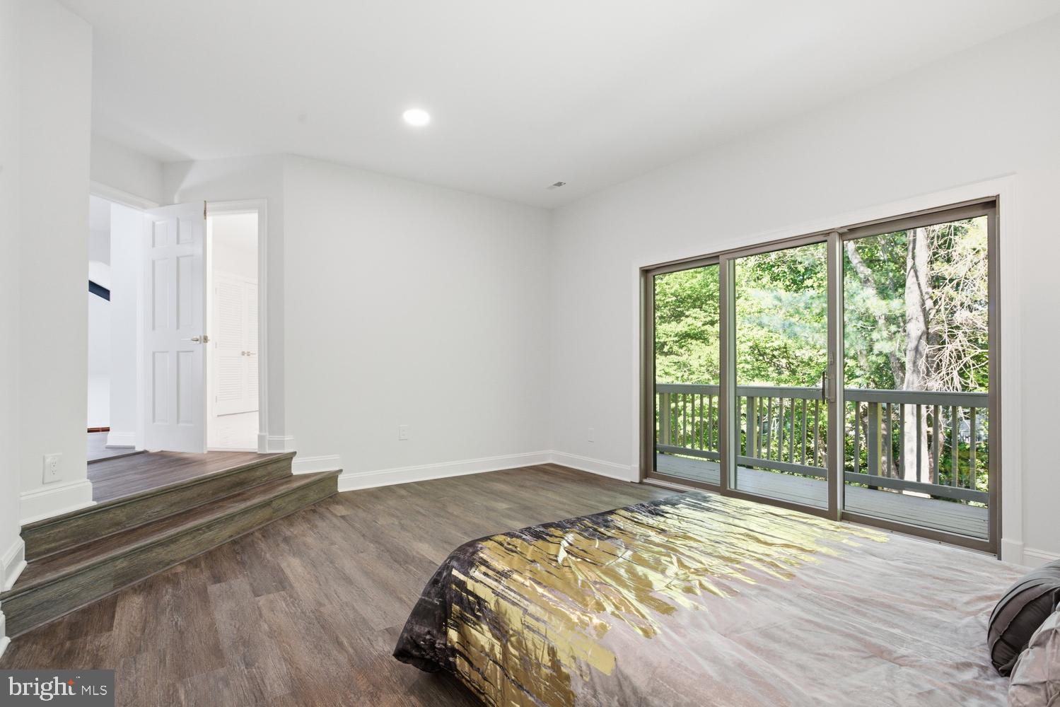 GEORGETOWN MANOR ESTATES - Residential