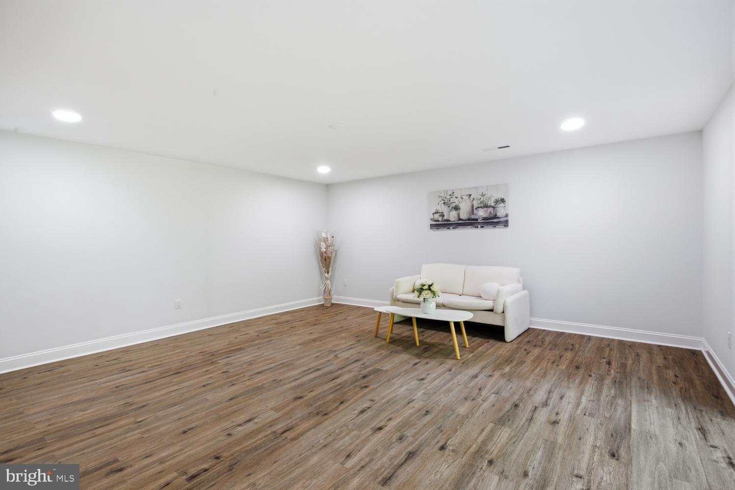 GEORGETOWN MANOR ESTATES - Residential