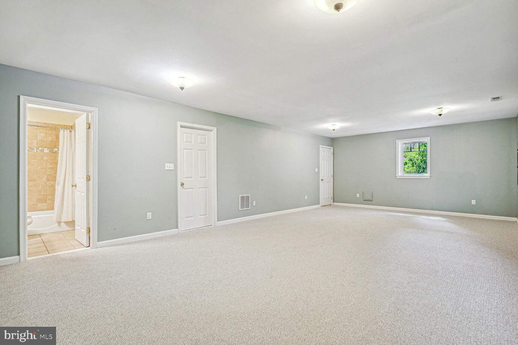 DONALDSON RUN - Residential