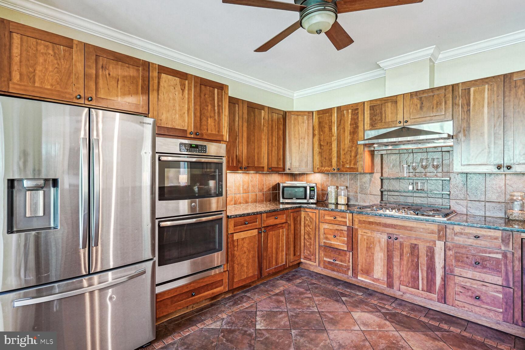 DONALDSON RUN - Residential