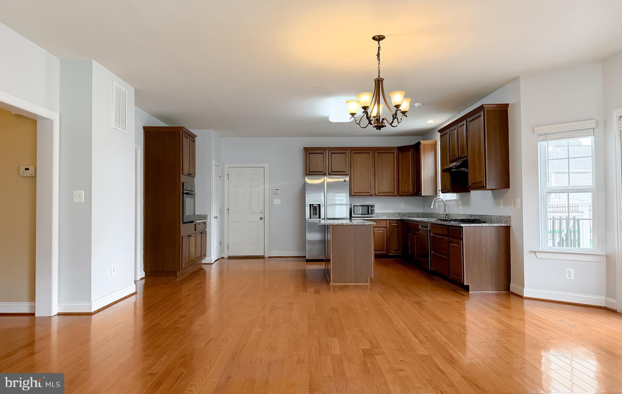 LEONARDS GRANT - Residential
