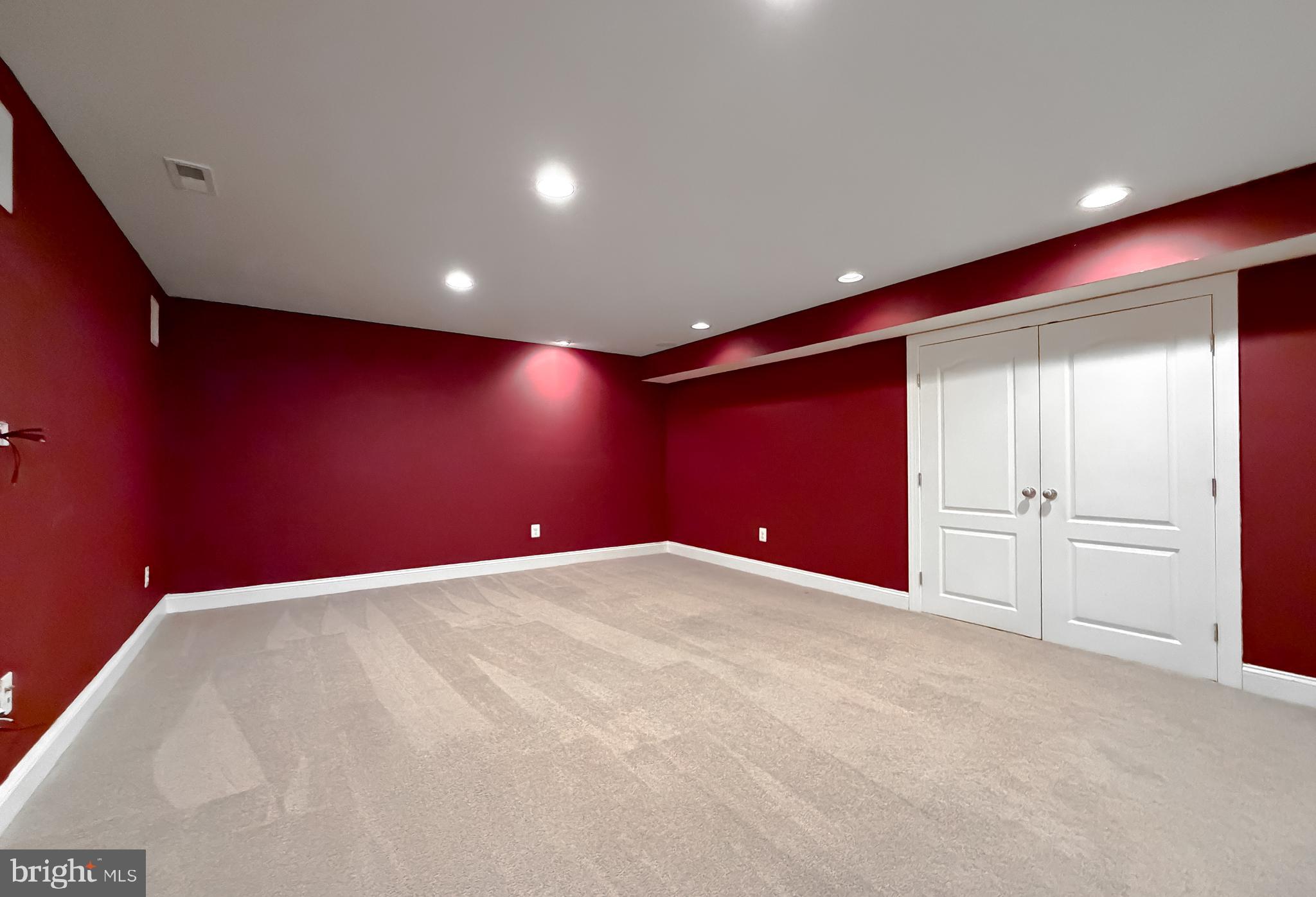 LEONARDS GRANT - Residential