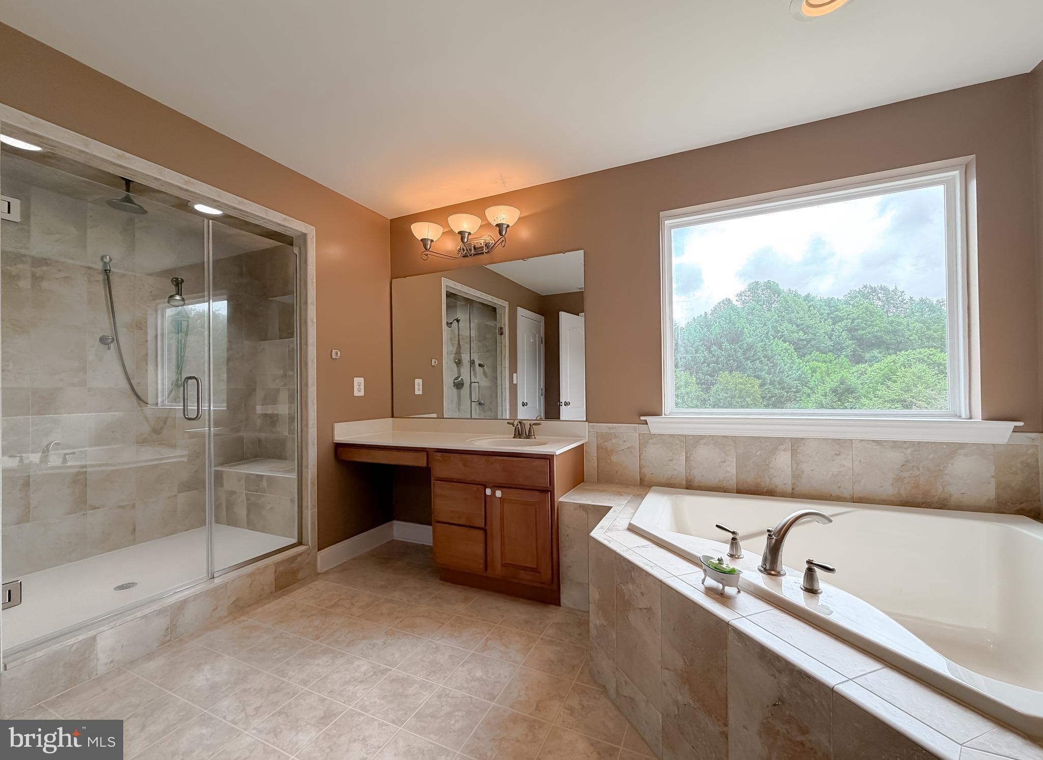 LEONARDS GRANT - Residential