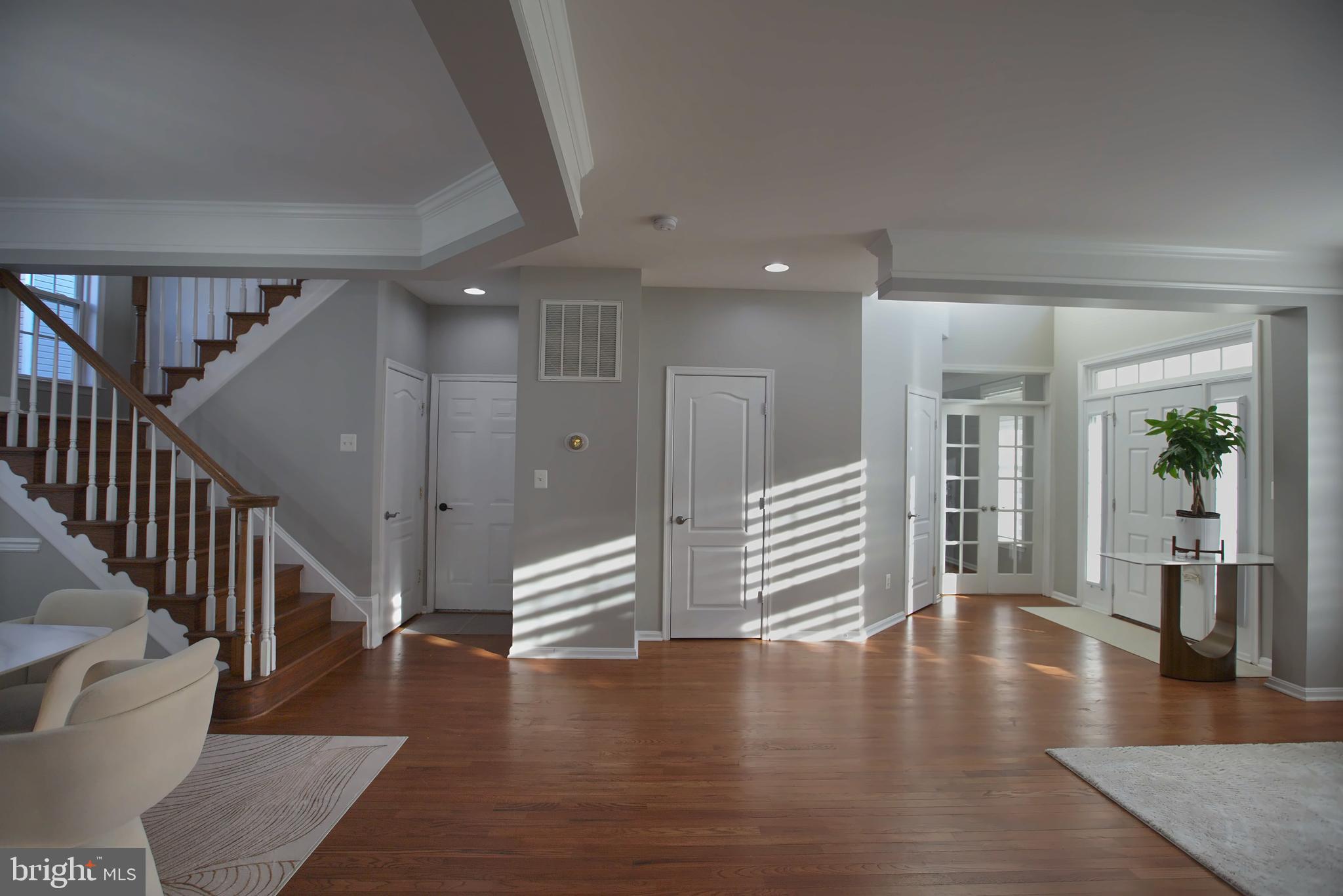 BROADLANDS - Residential