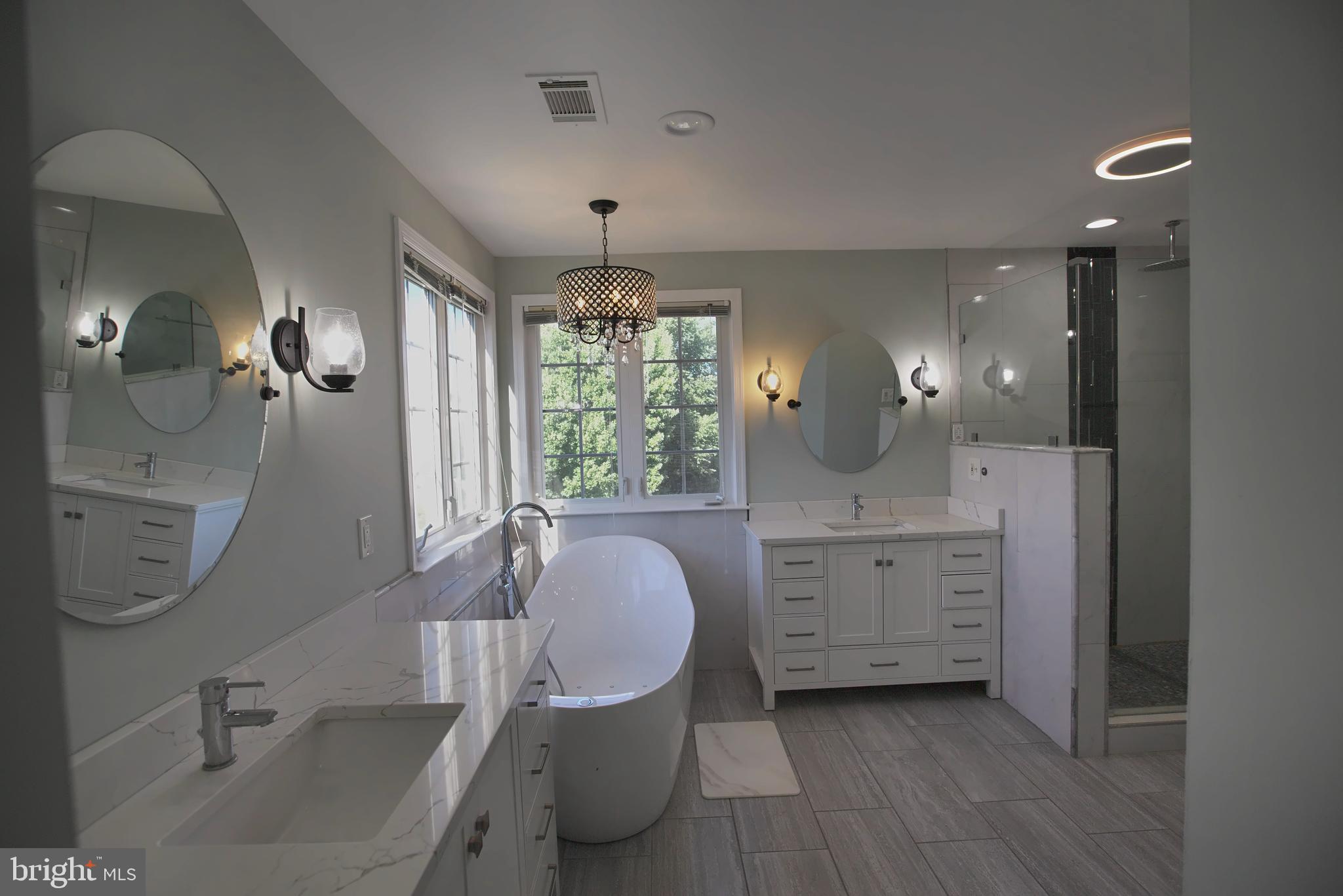 BROADLANDS - Residential