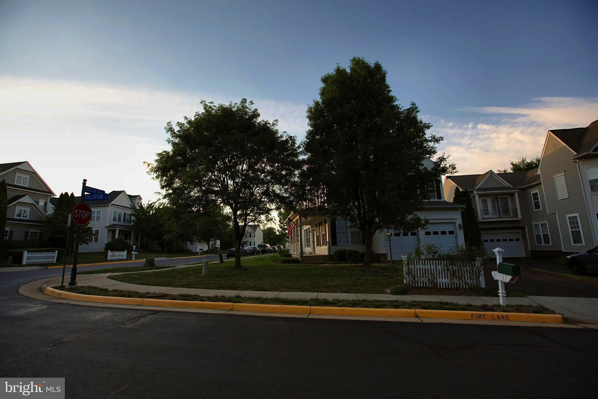 BROADLANDS - Residential