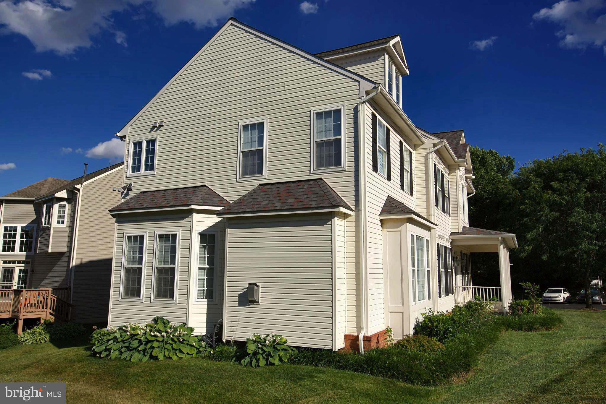 BROADLANDS - Residential