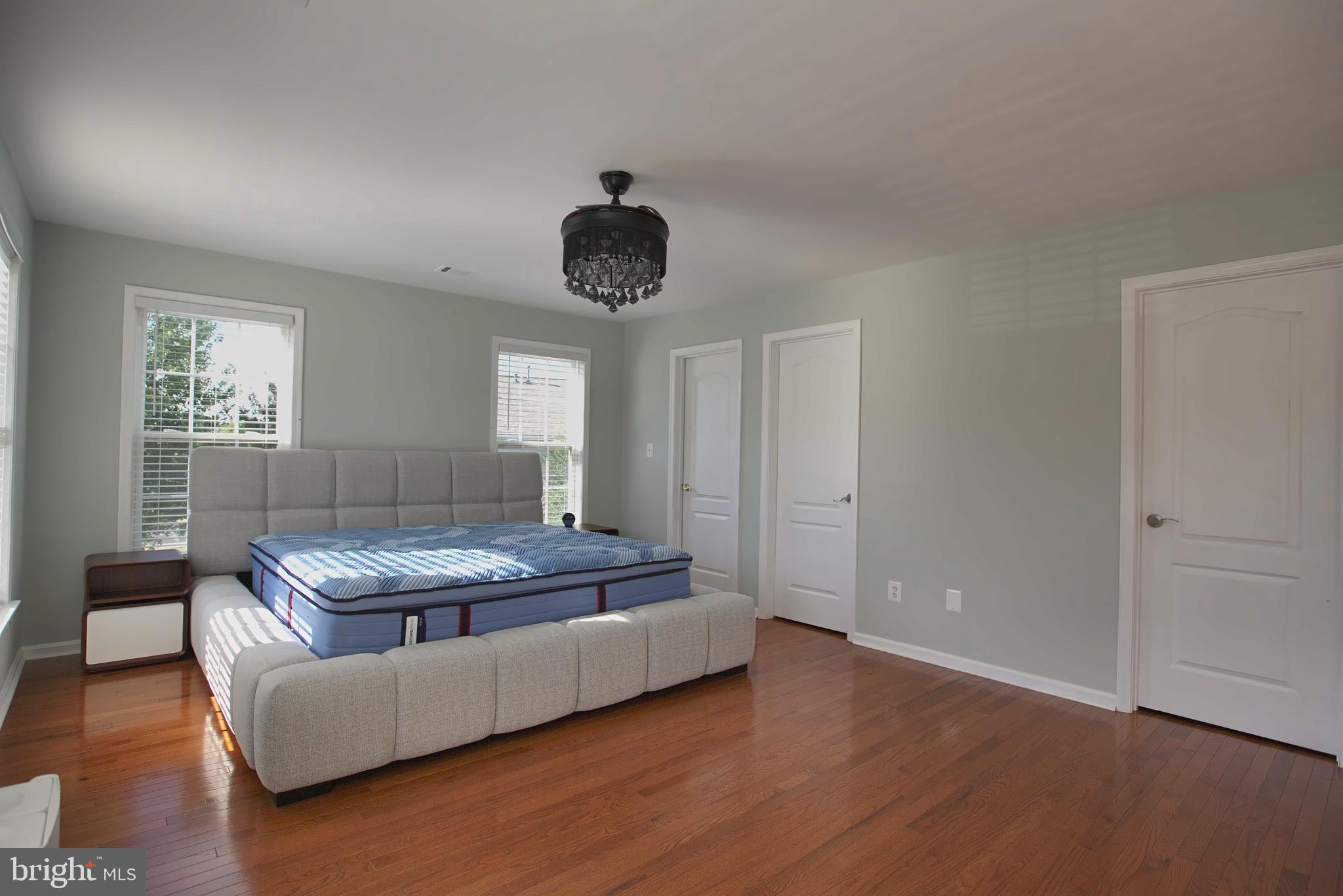 BROADLANDS - Residential