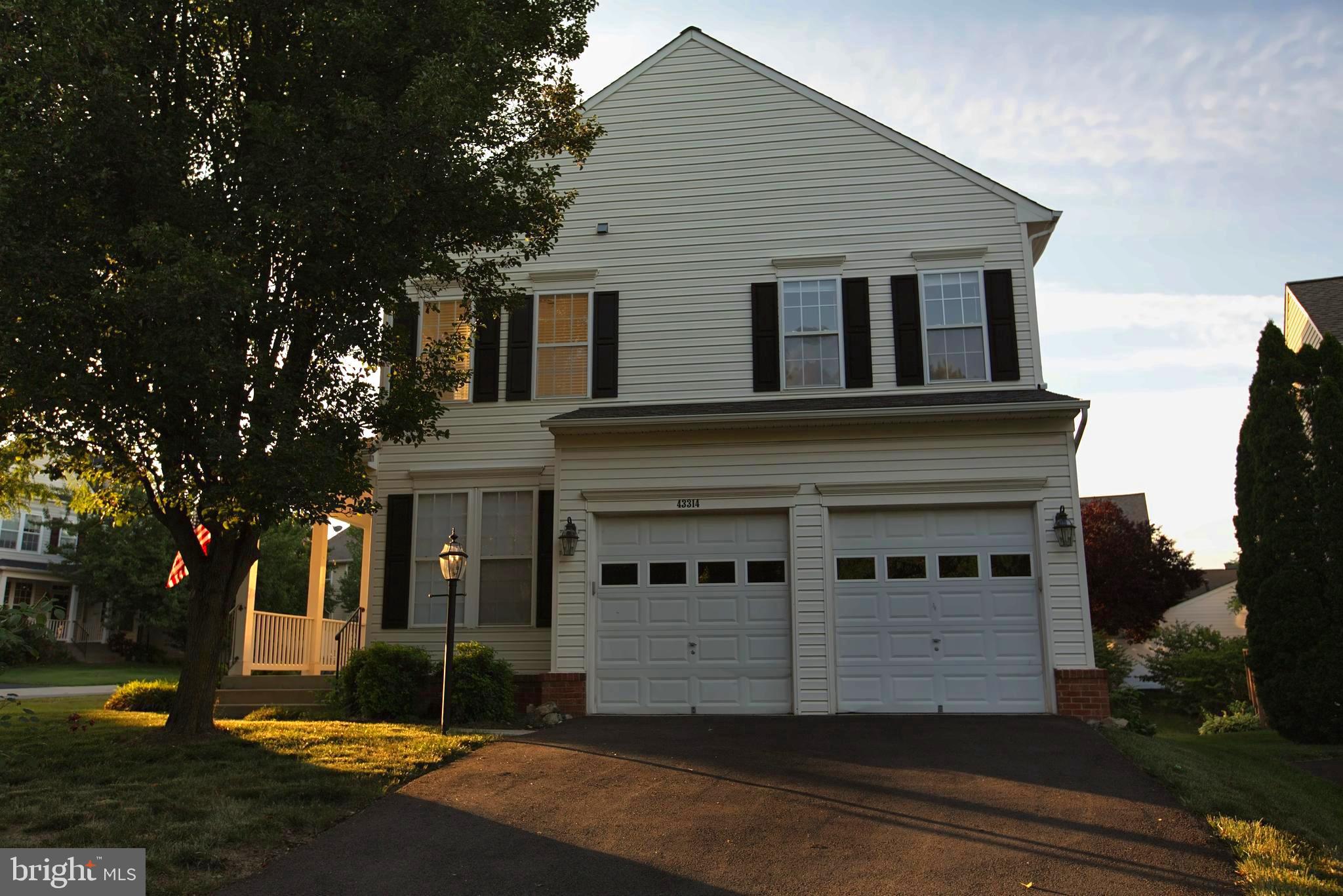 BROADLANDS - Residential