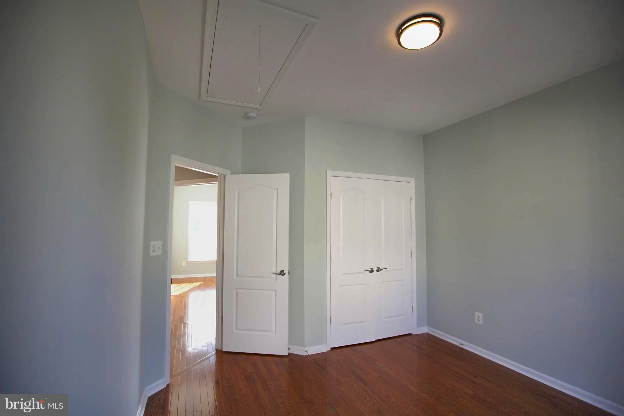 BROADLANDS - Residential