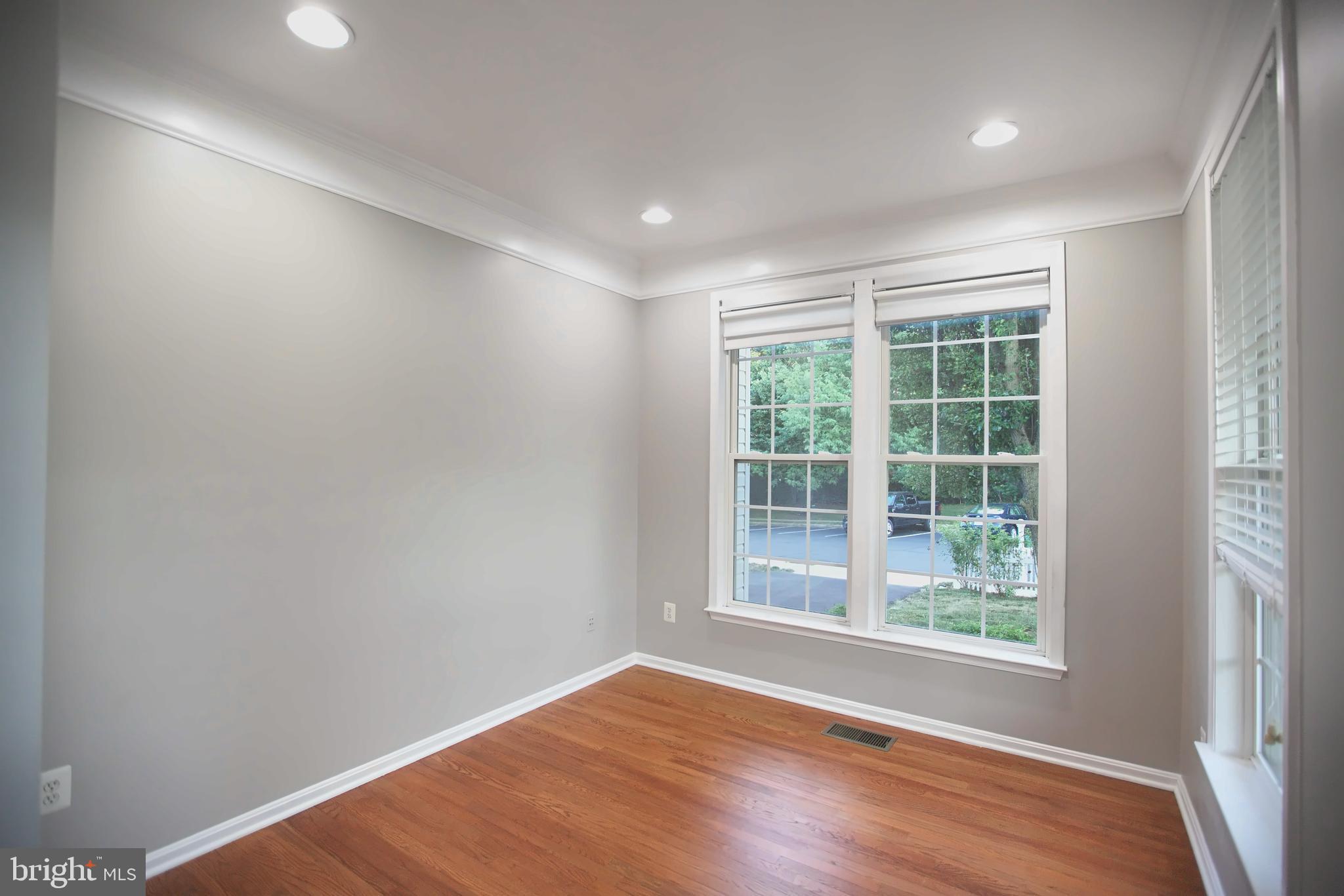 BROADLANDS - Residential