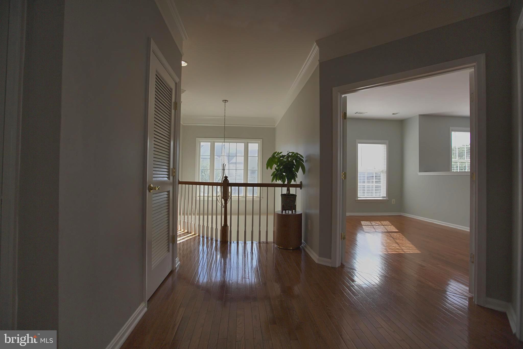 BROADLANDS - Residential