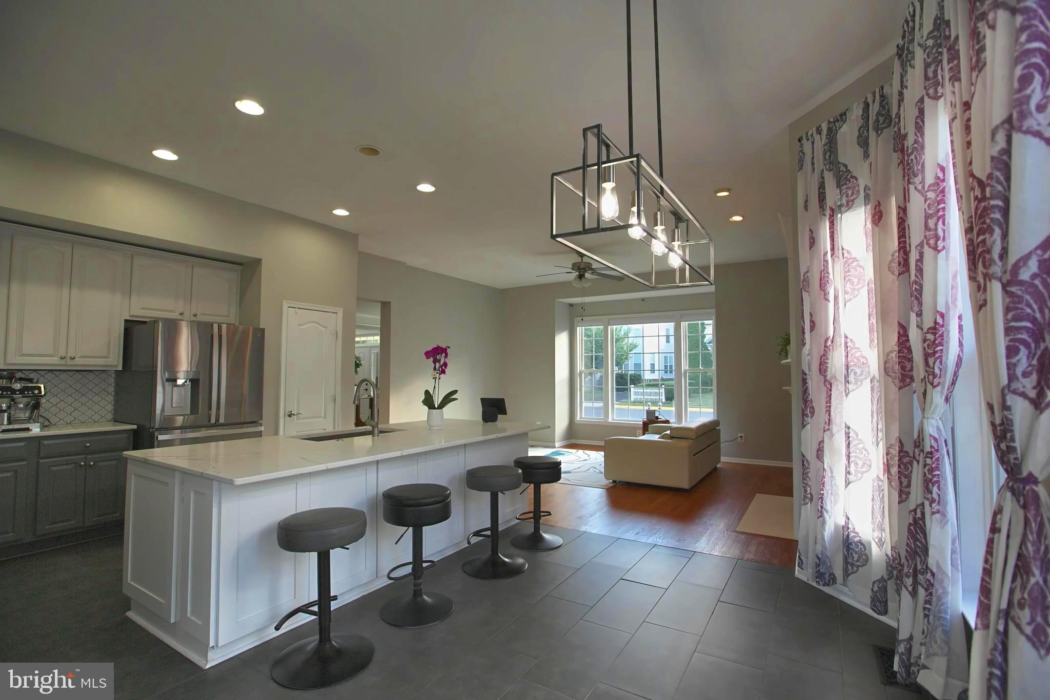BROADLANDS - Residential