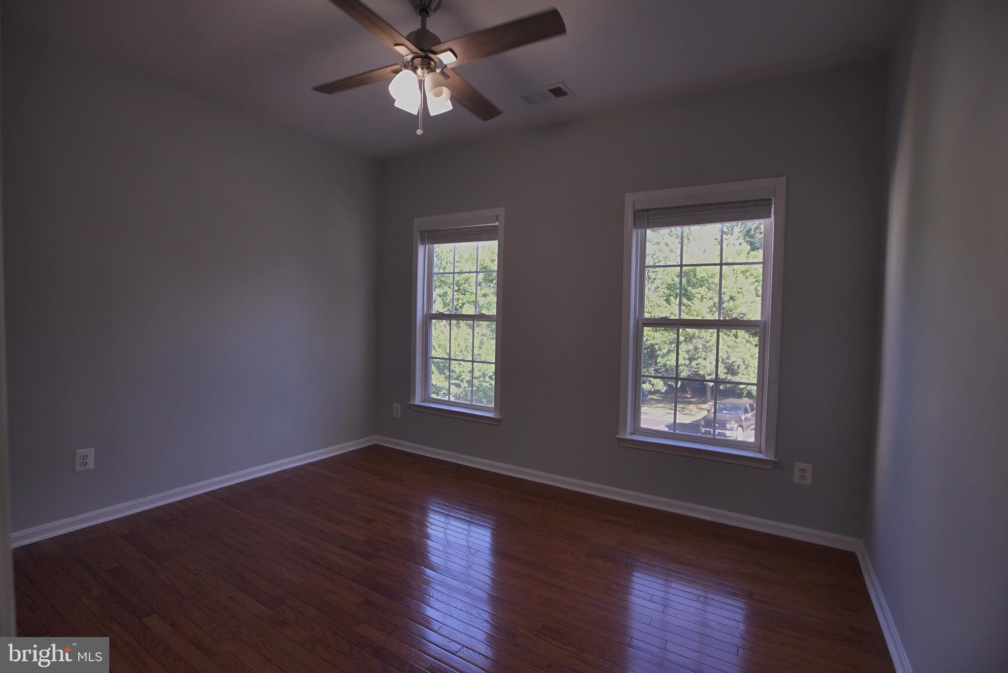 BROADLANDS - Residential
