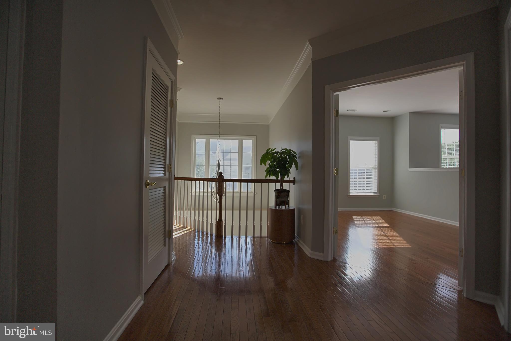 BROADLANDS - Residential