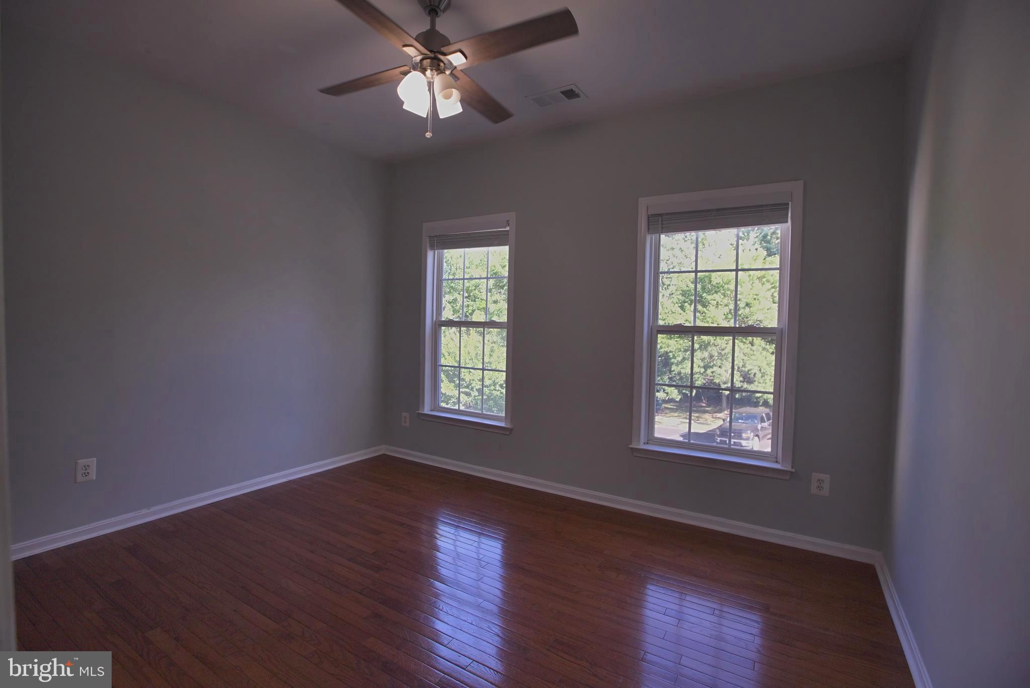 BROADLANDS - Residential