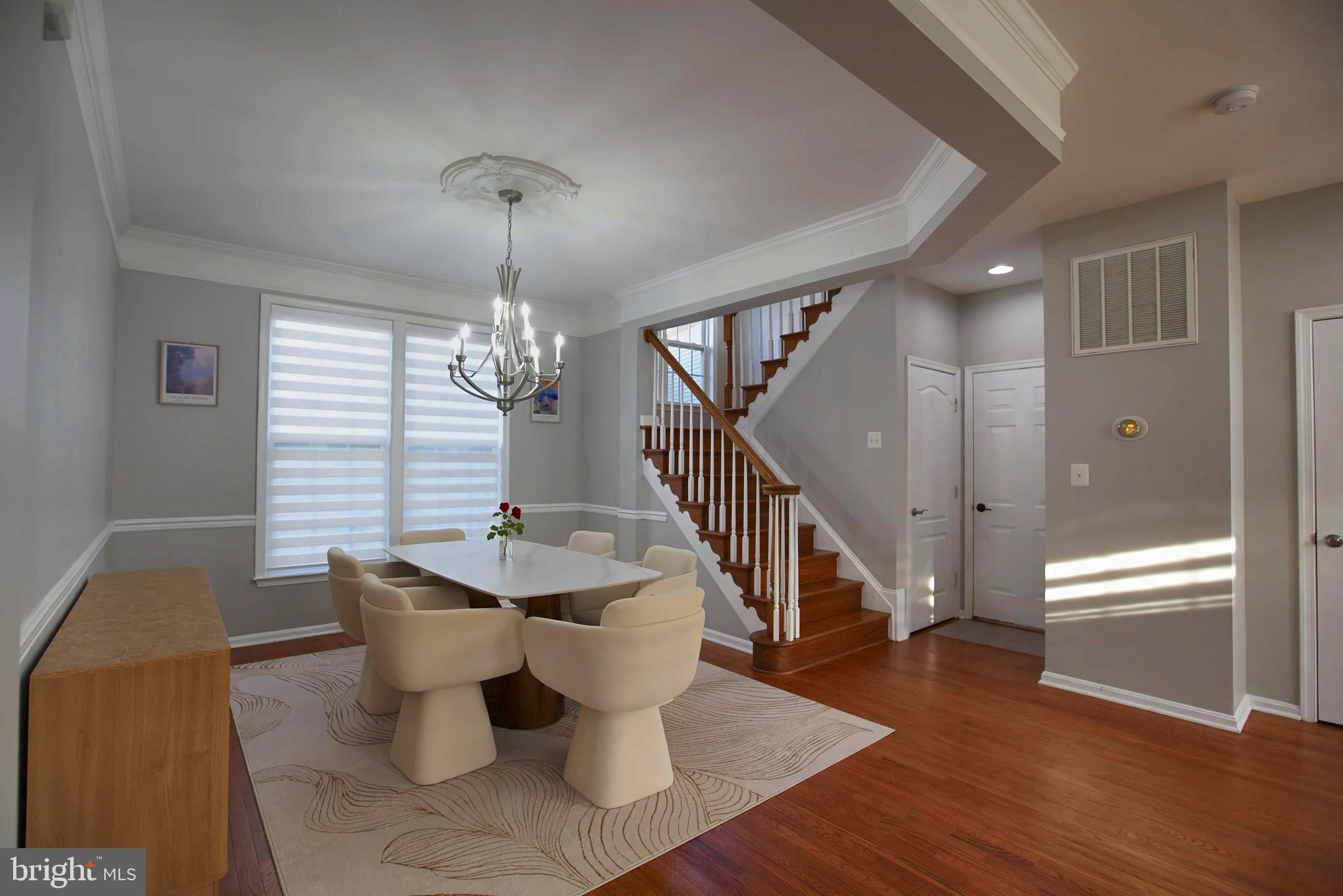 BROADLANDS - Residential