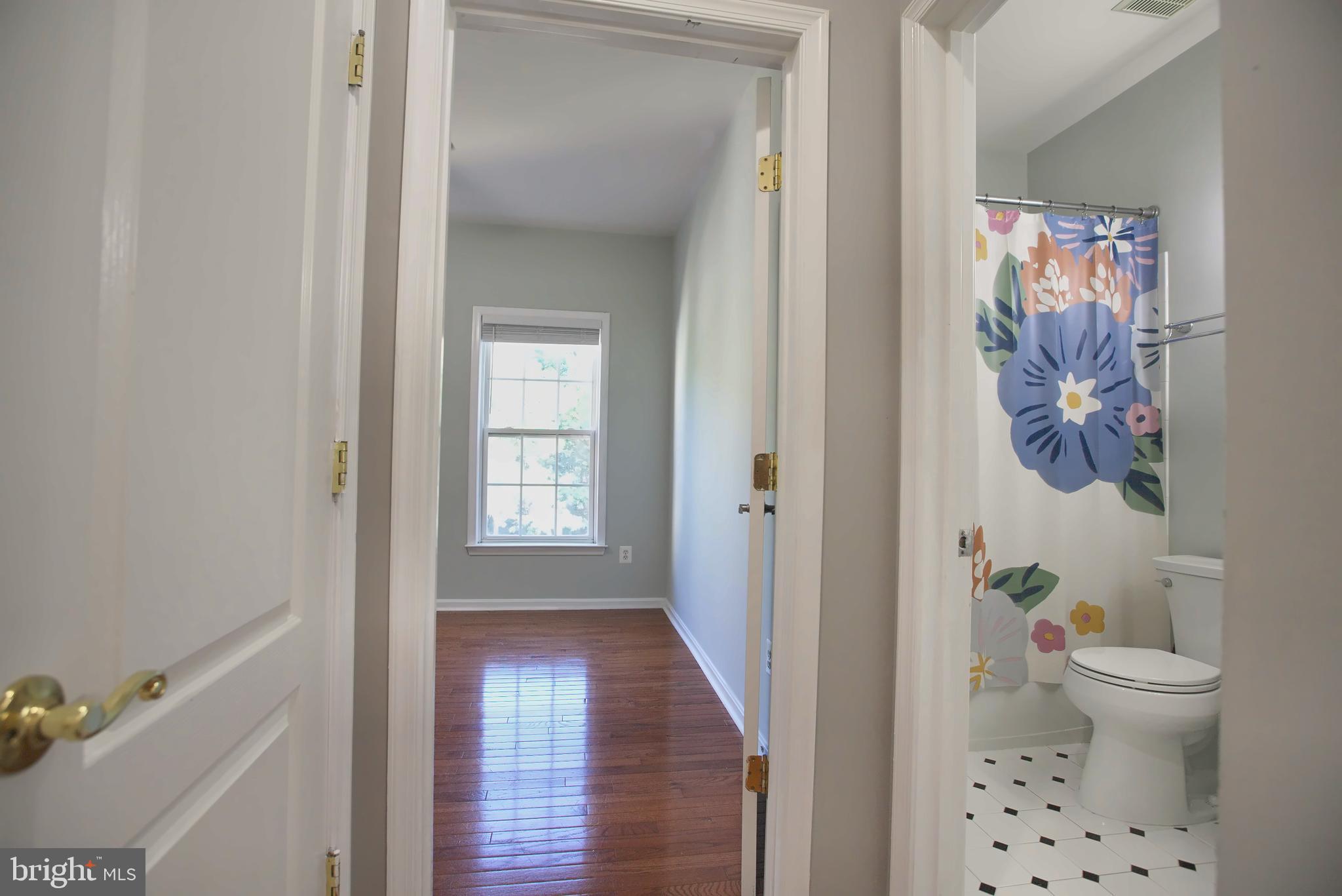 BROADLANDS - Residential