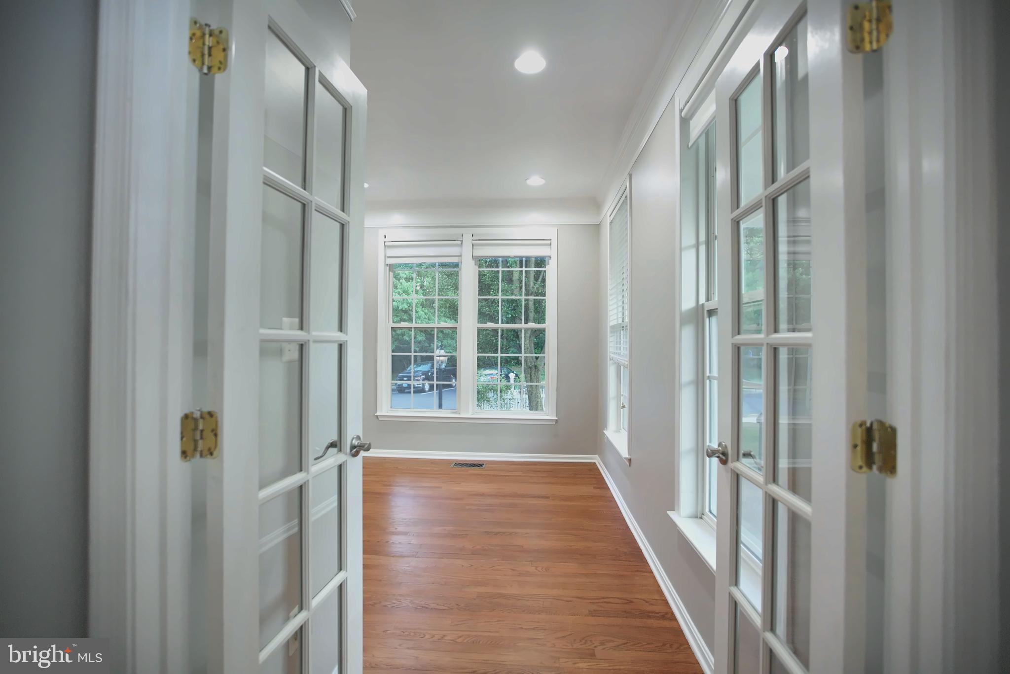 BROADLANDS - Residential