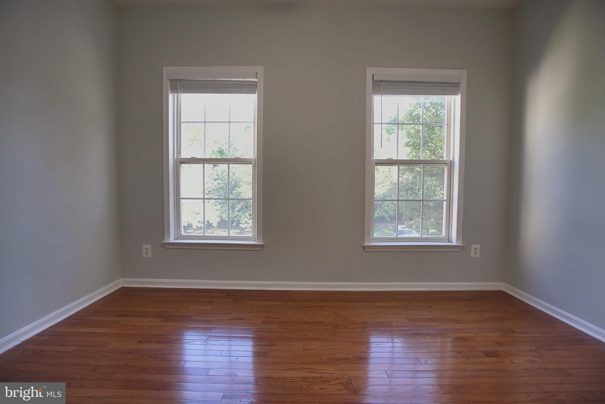 BROADLANDS - Residential