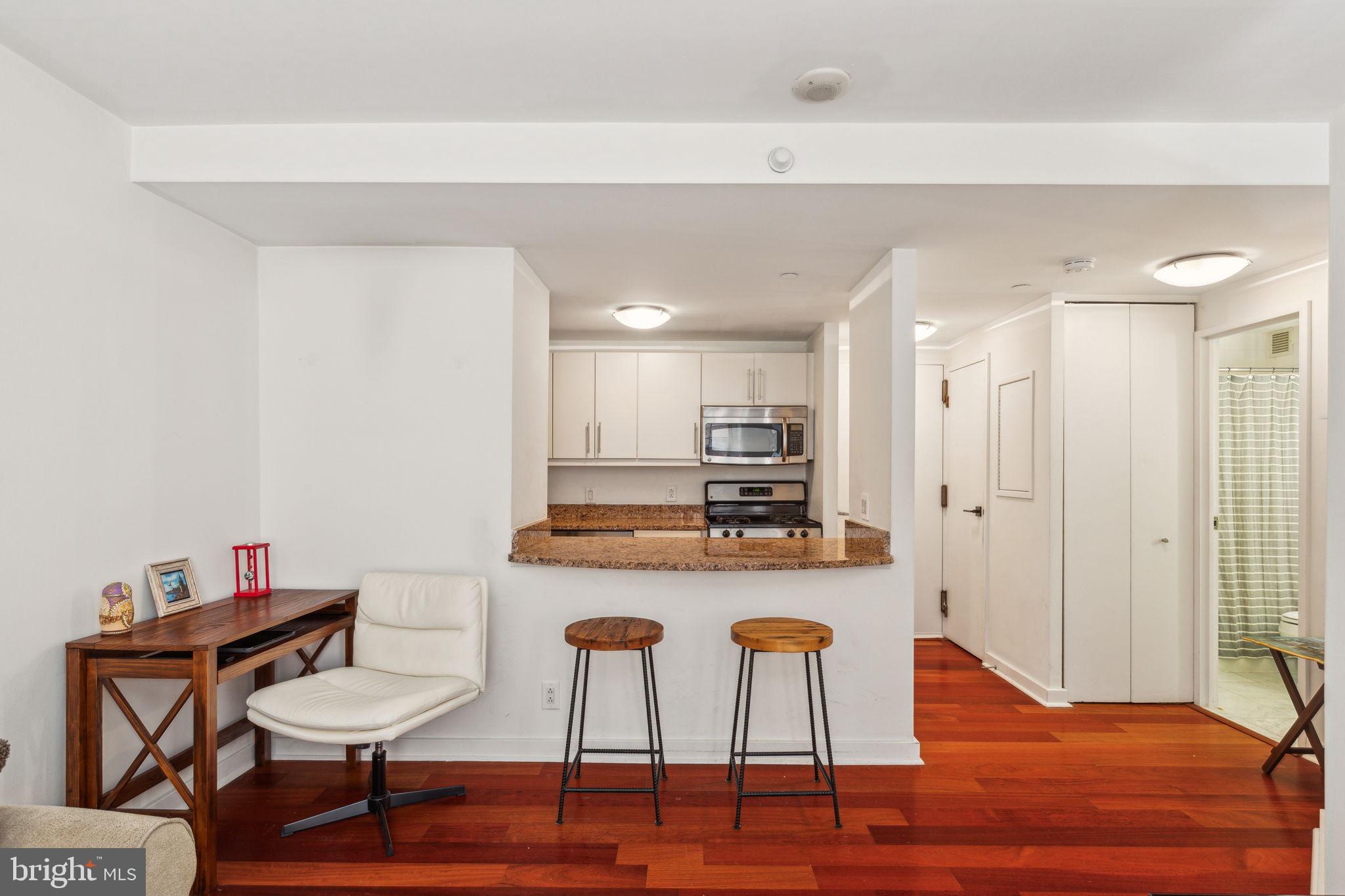 RITTENHOUSE SQUARE - Residential