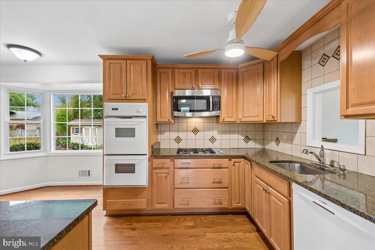 REGENCY ESTATES - Residential