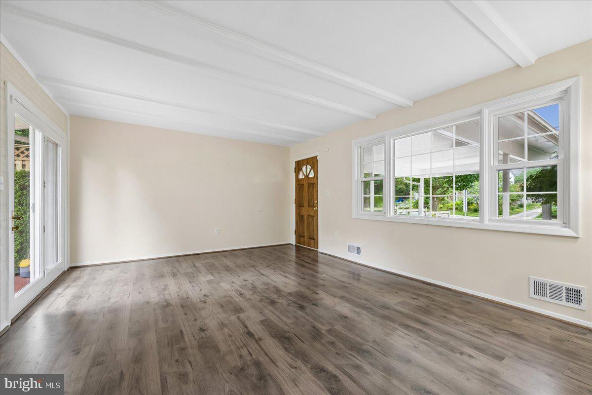 REGENCY ESTATES - Residential