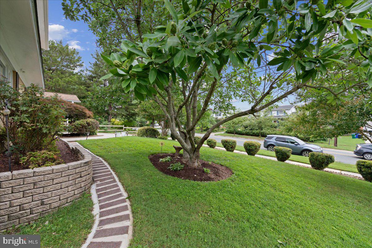 REGENCY ESTATES - Residential