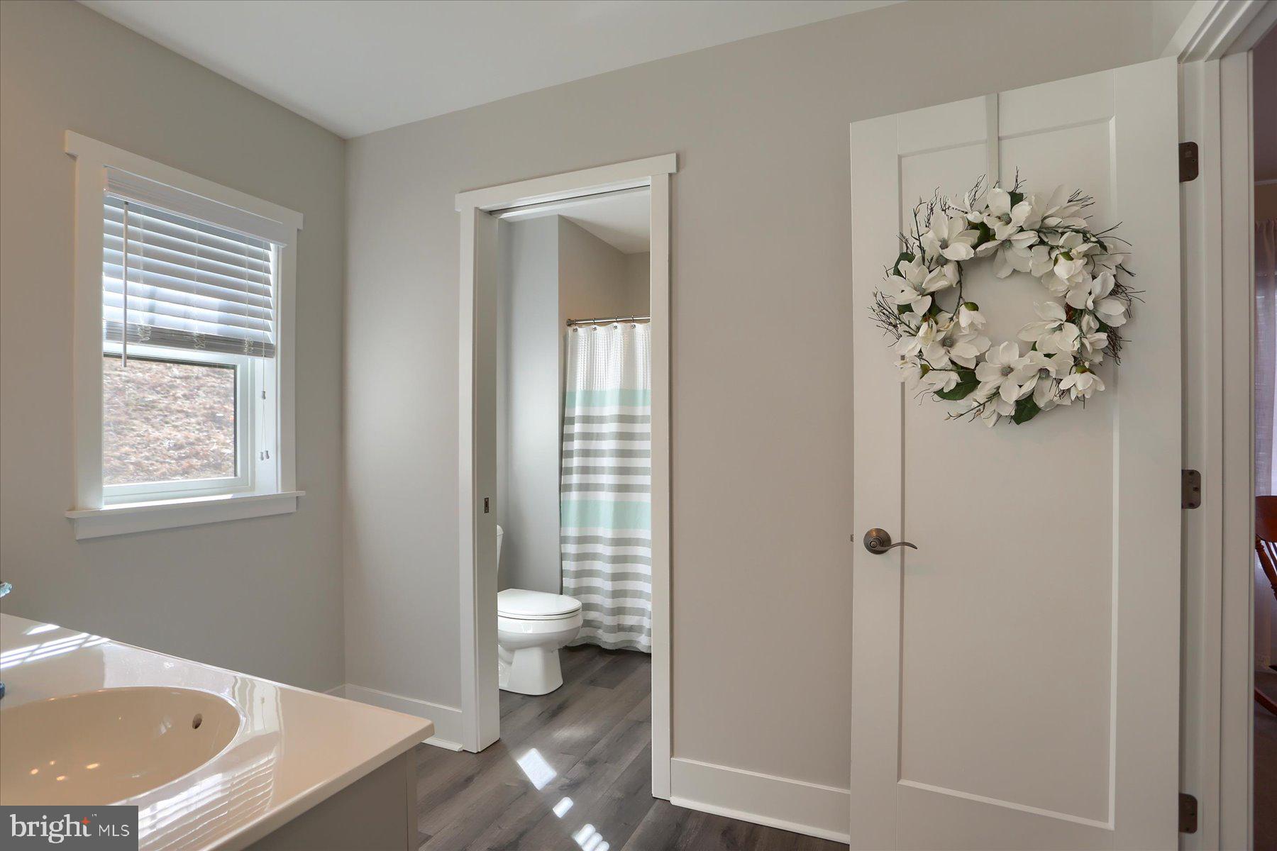 ROCKVILLE ESTATES - Residential