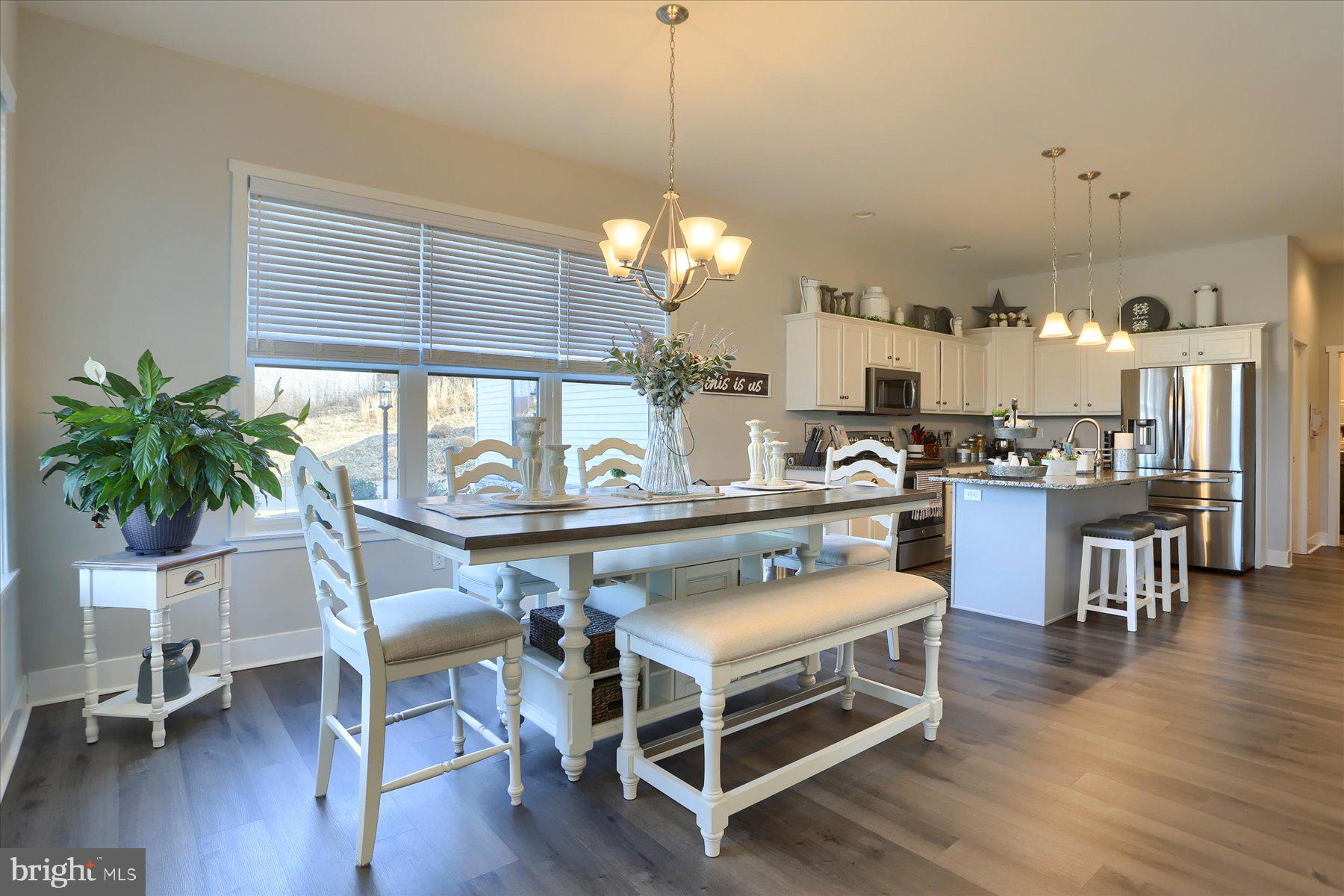 ROCKVILLE ESTATES - Residential