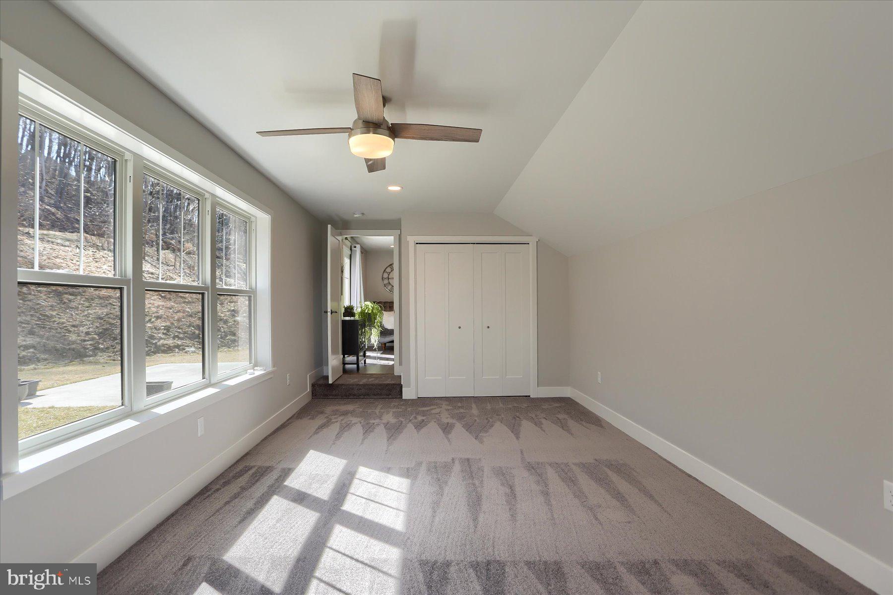 ROCKVILLE ESTATES - Residential