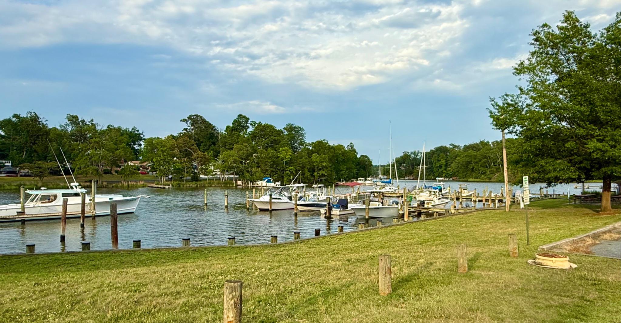 WOODLAND BEACH - Residential
