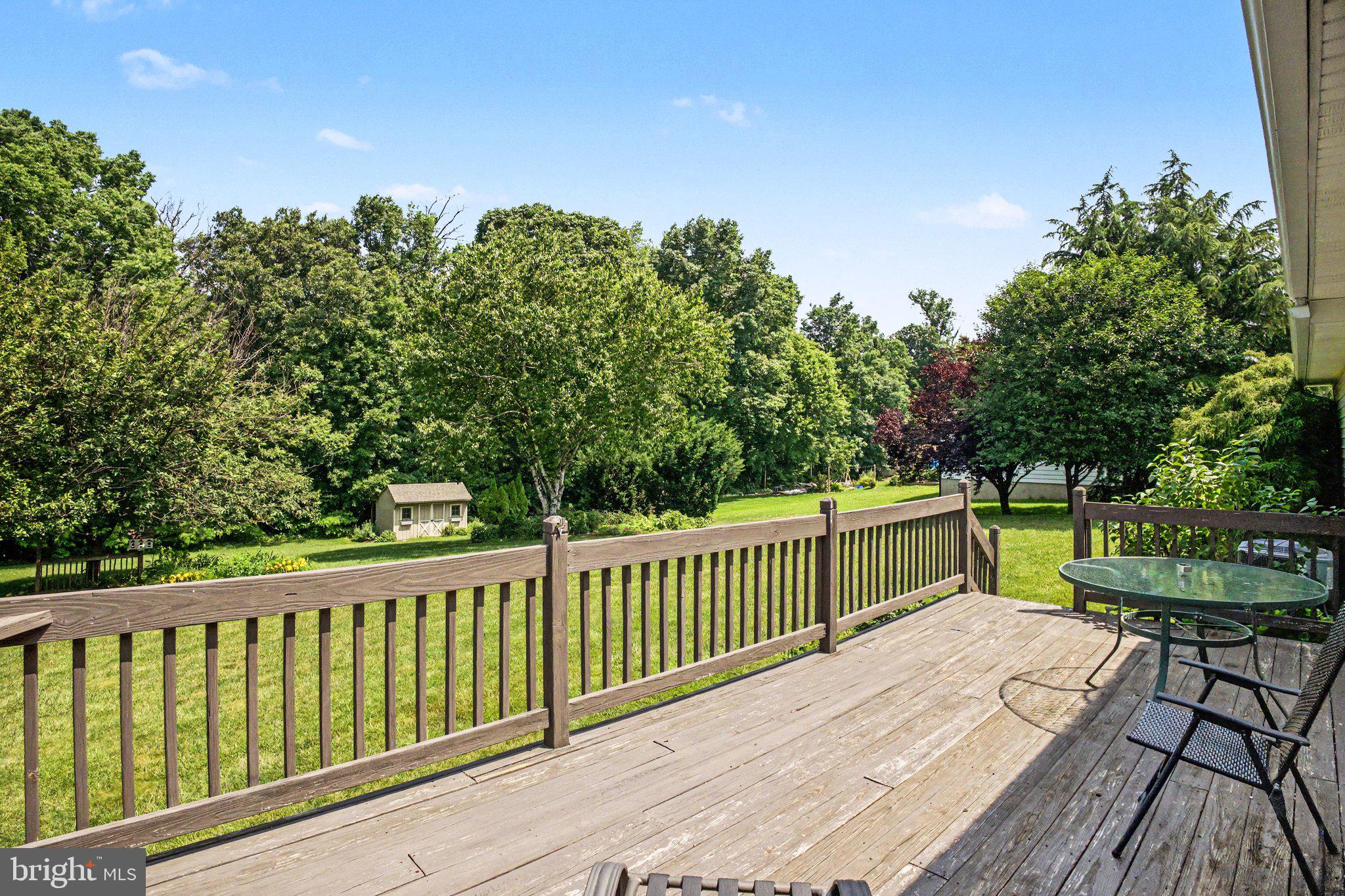 ENCHANTING ACRES - Residential
