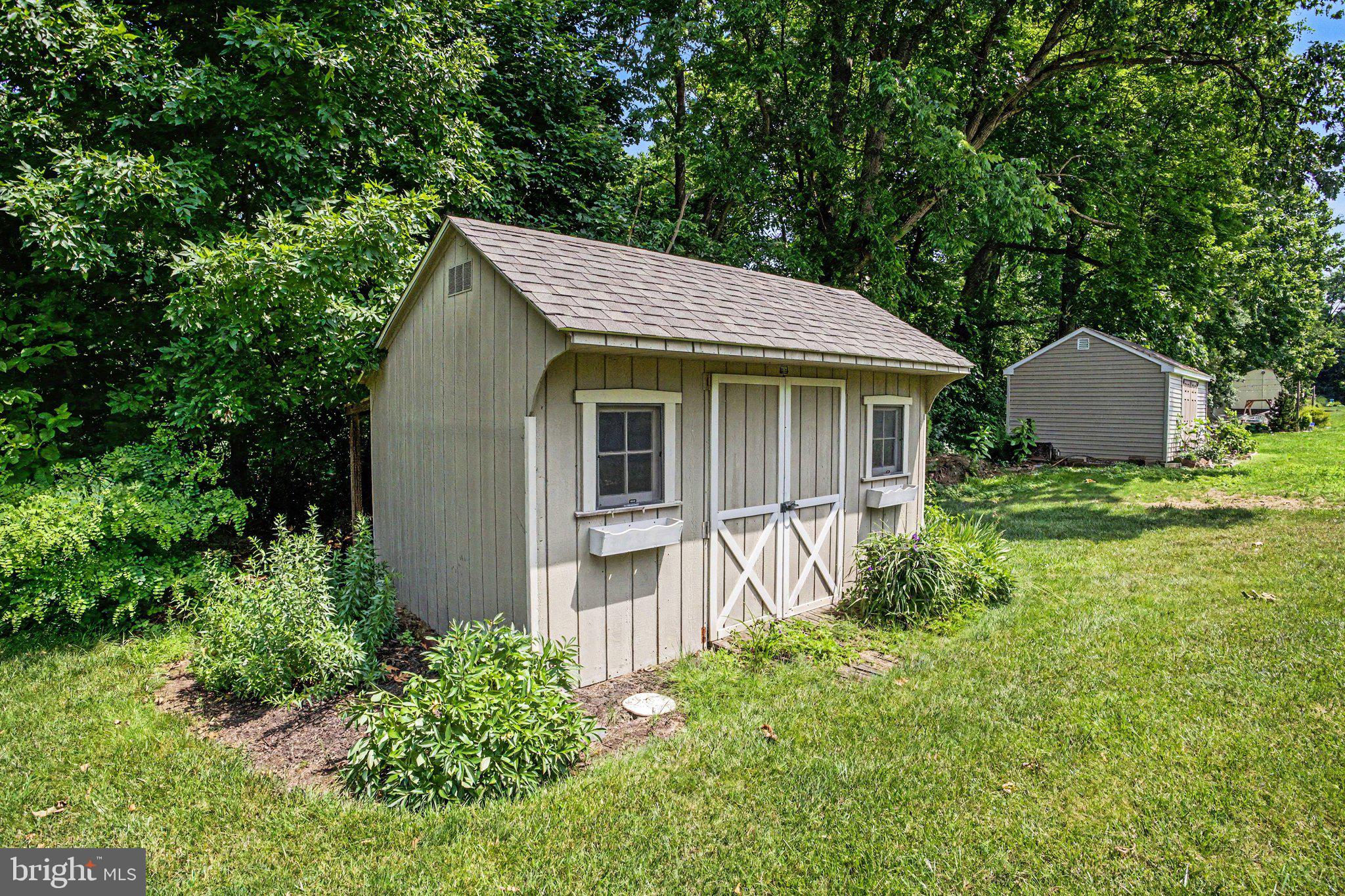 ENCHANTING ACRES - Residential