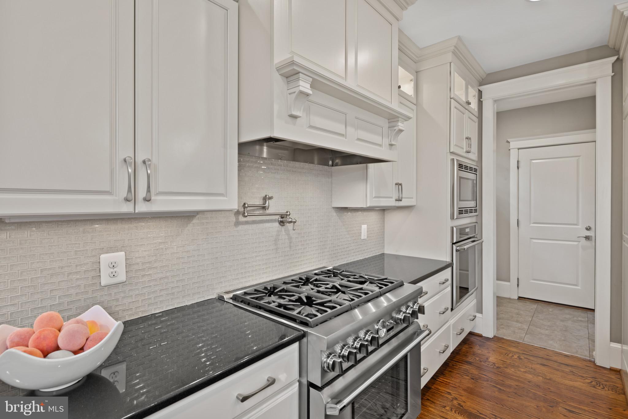 OAKWOOD KNOLLS - Residential