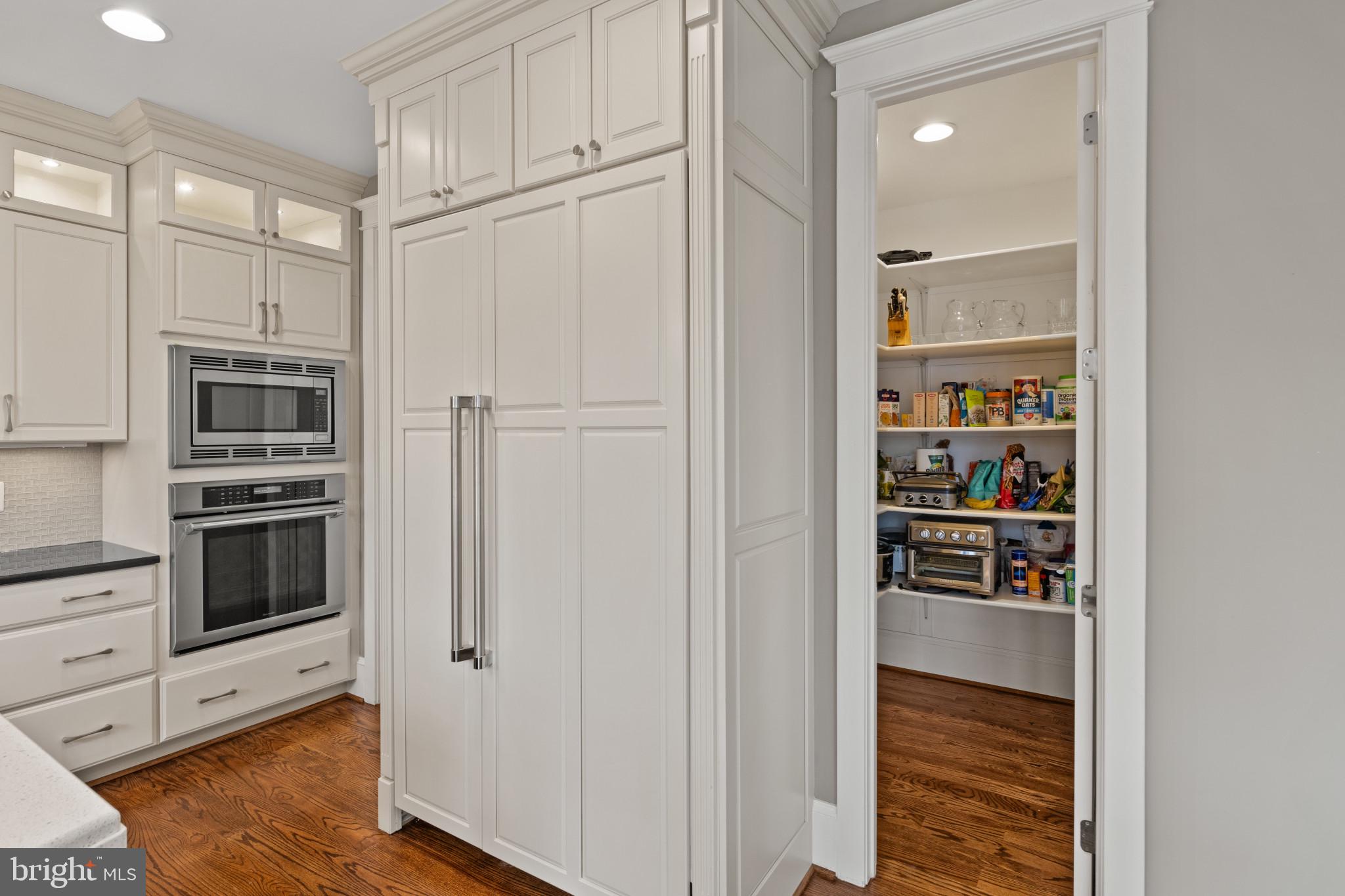 OAKWOOD KNOLLS - Residential