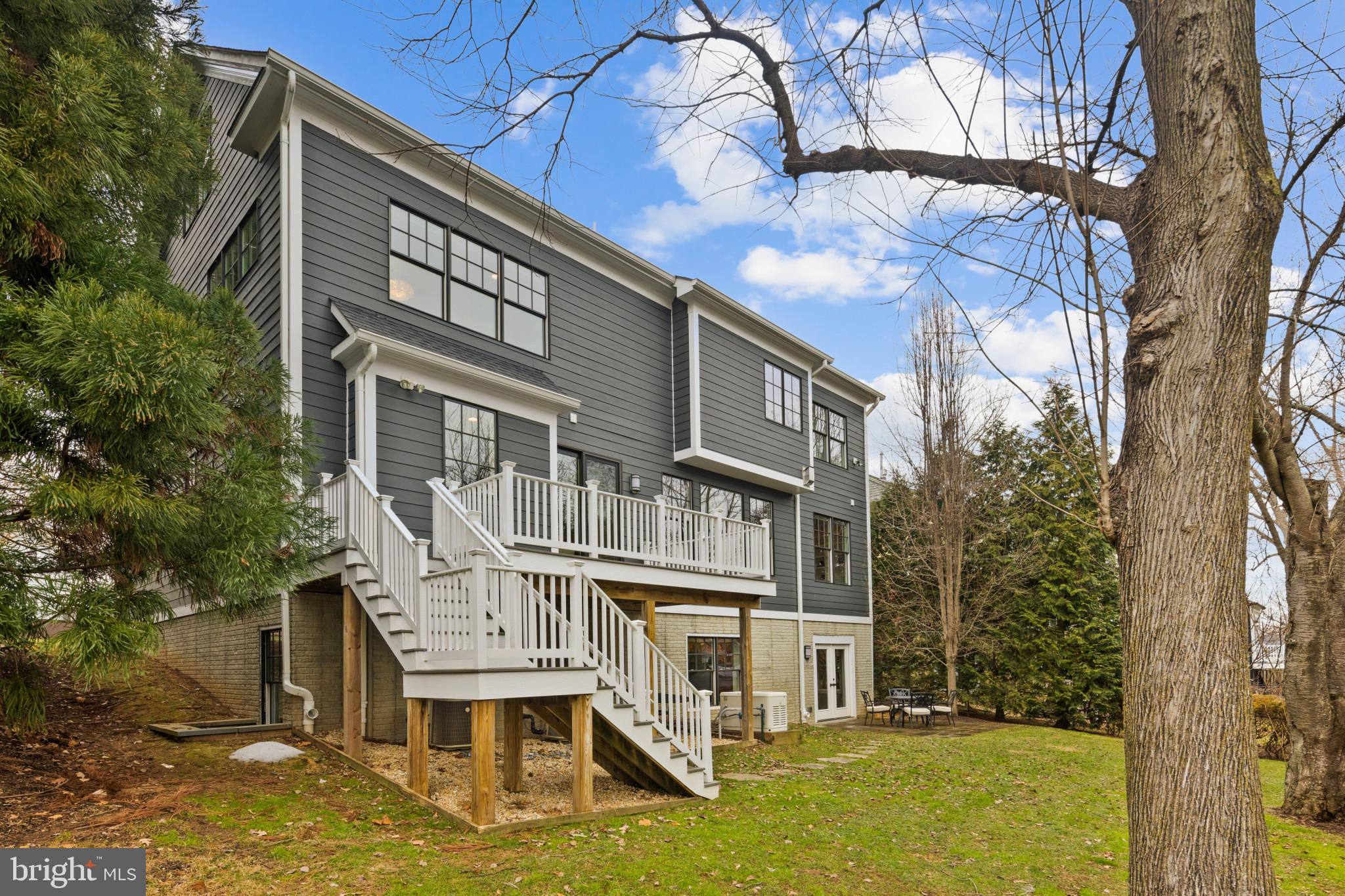 OAKWOOD KNOLLS - Residential