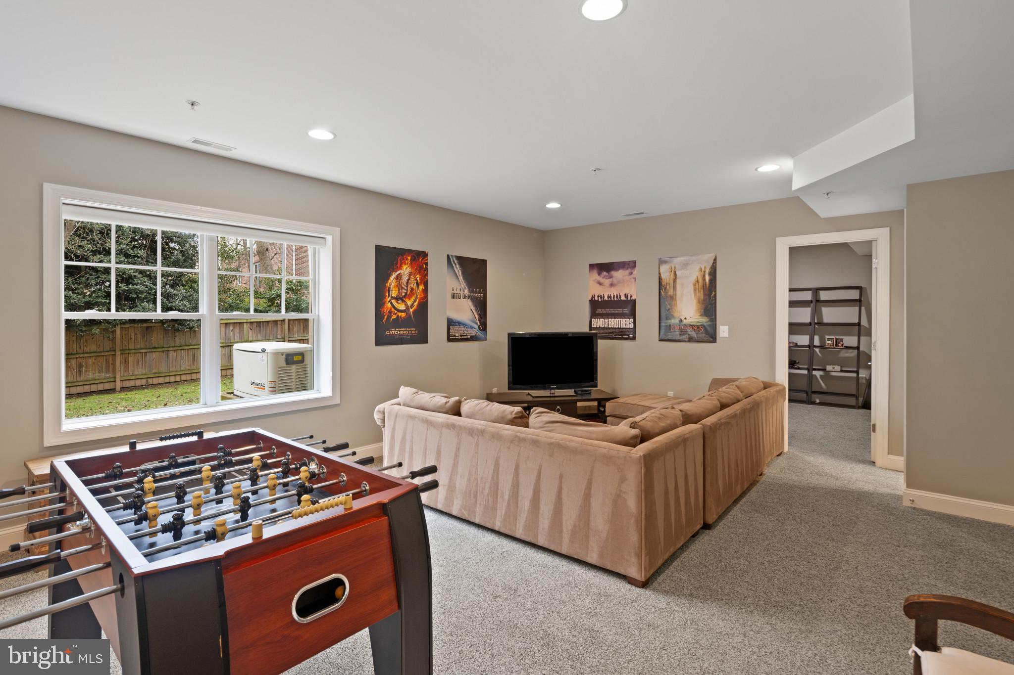 OAKWOOD KNOLLS - Residential
