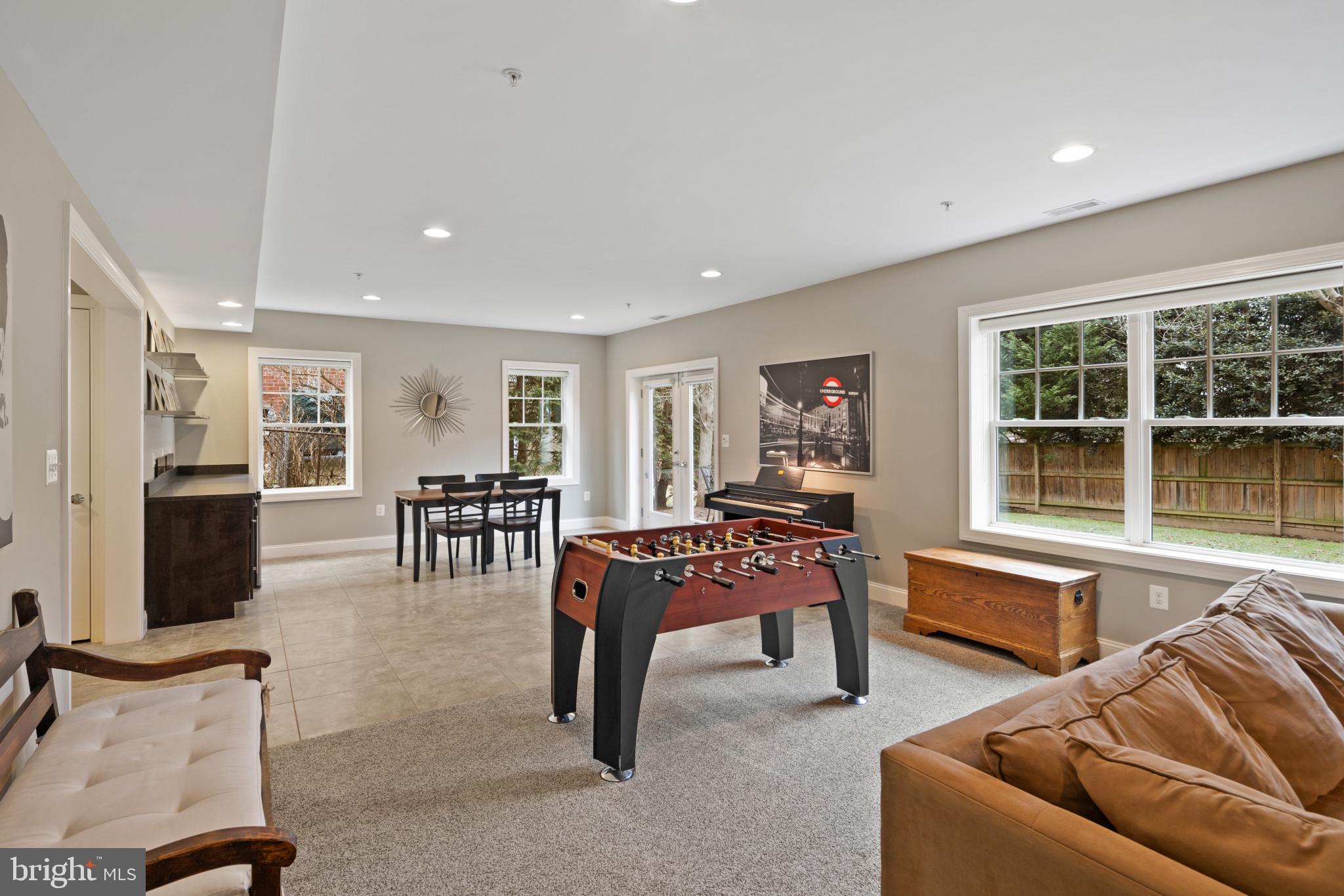 OAKWOOD KNOLLS - Residential
