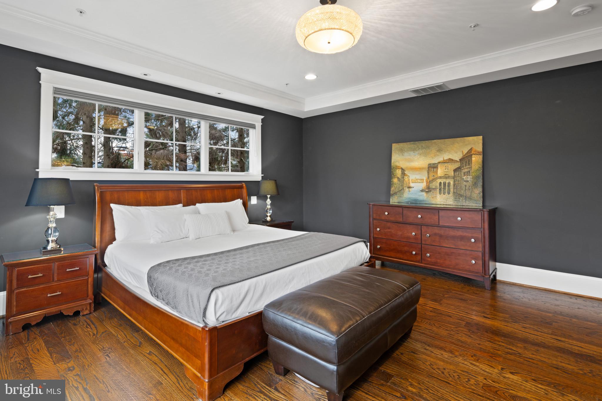 OAKWOOD KNOLLS - Residential