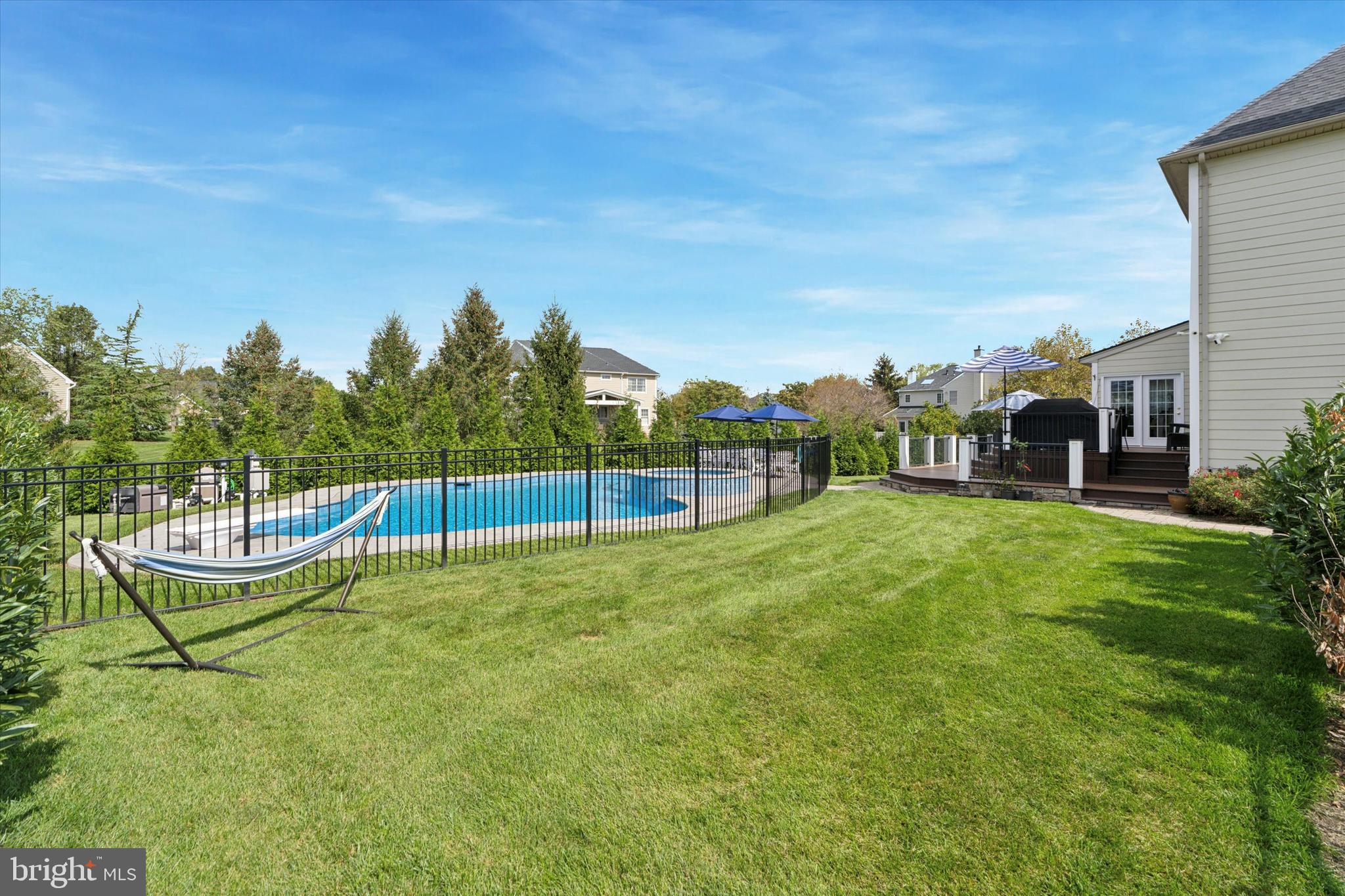 PROVIDENCE CHASE - Residential