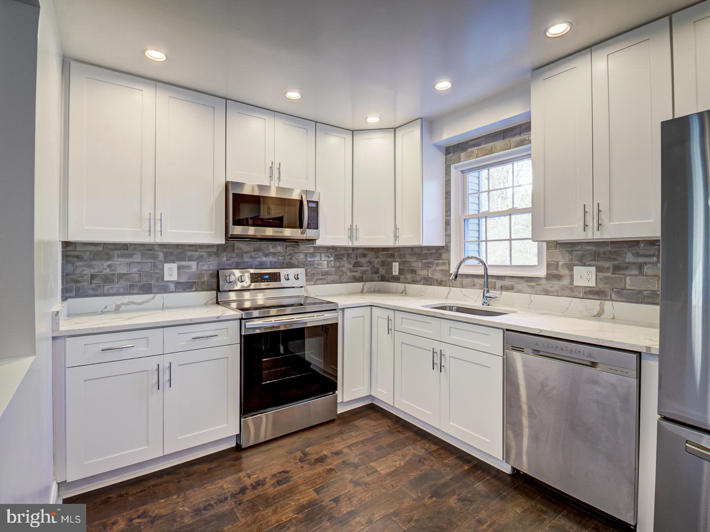 GERMANTOWN VIEW - Residential