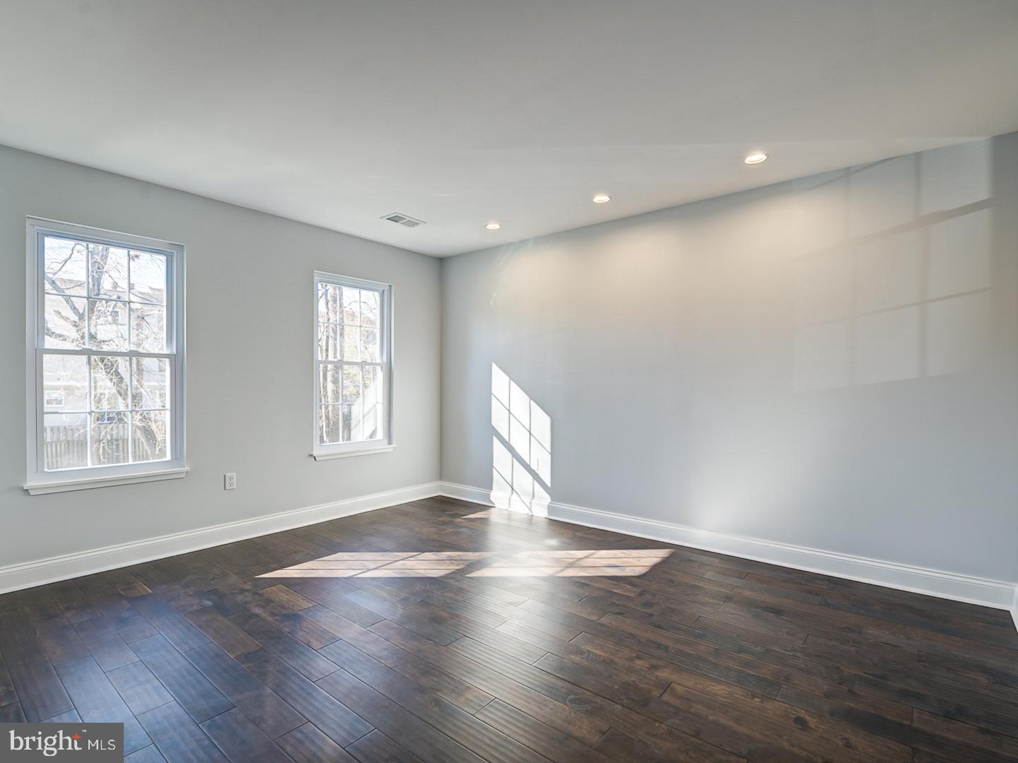 GERMANTOWN VIEW - Residential