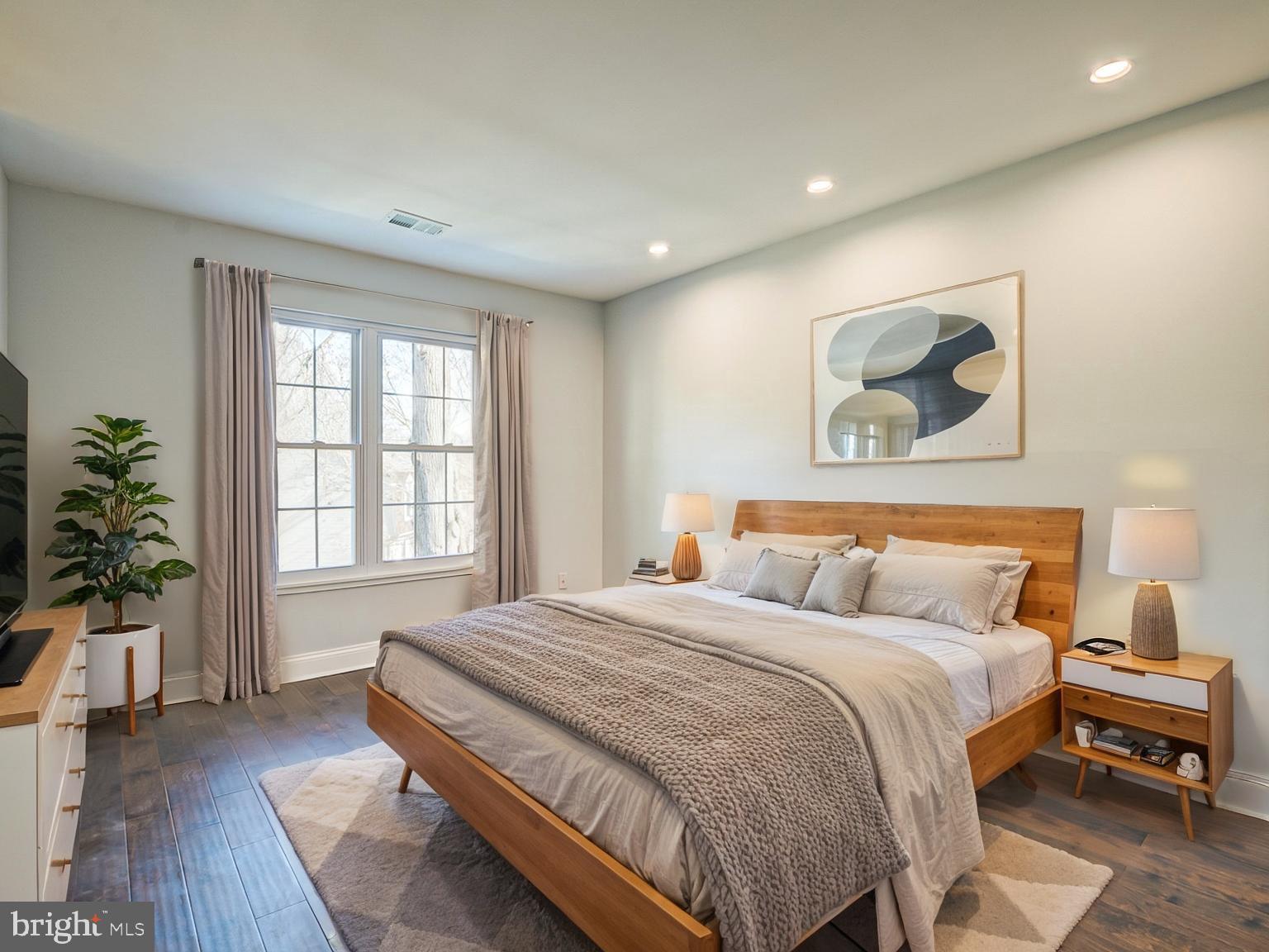 GERMANTOWN VIEW - Residential